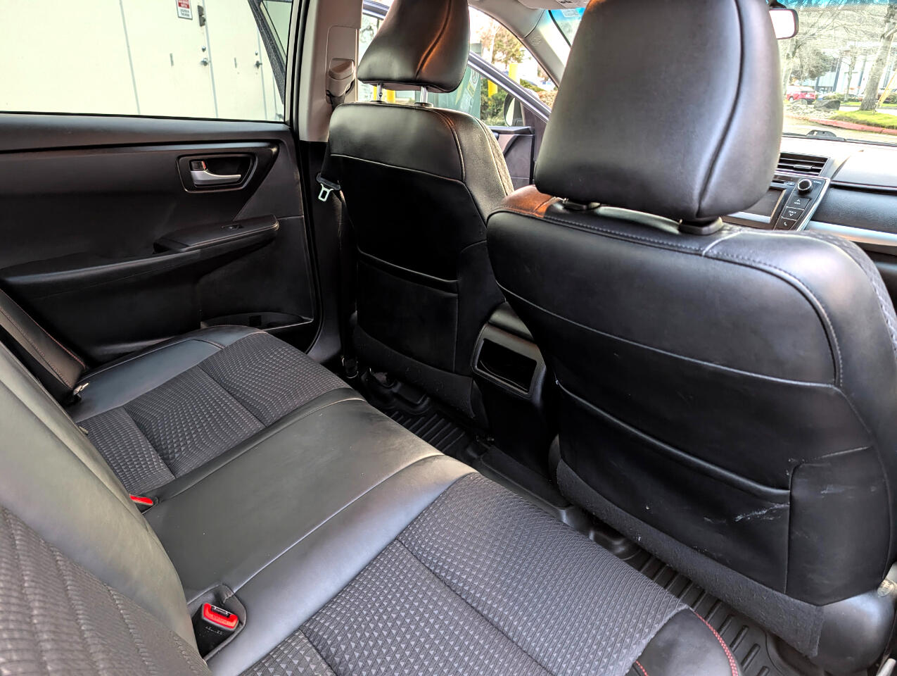 Toyota Camry SE 2015