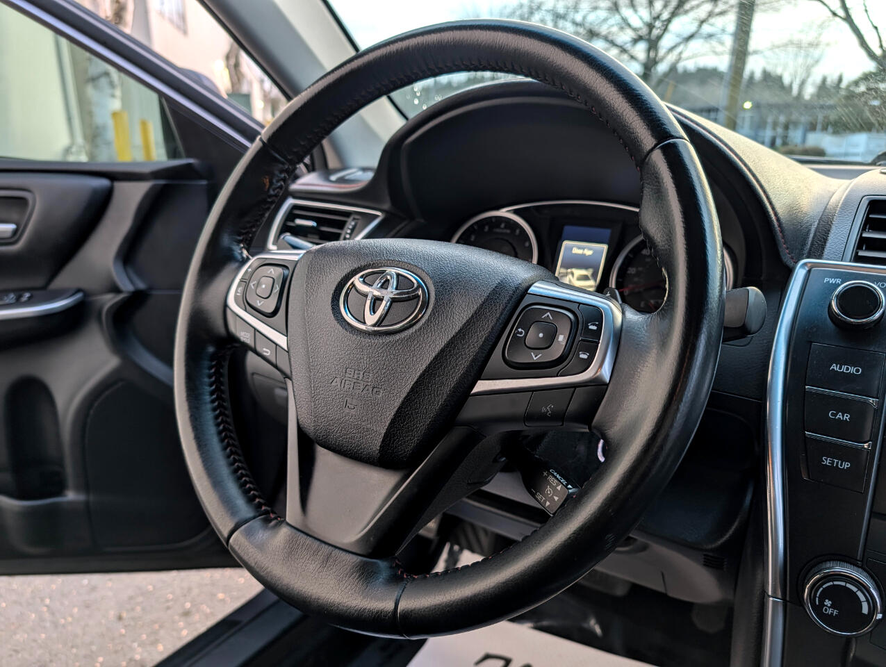 Toyota Camry SE 2015