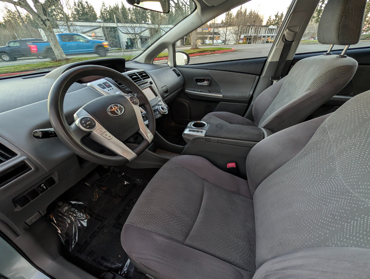Toyota Prius V Three 2014