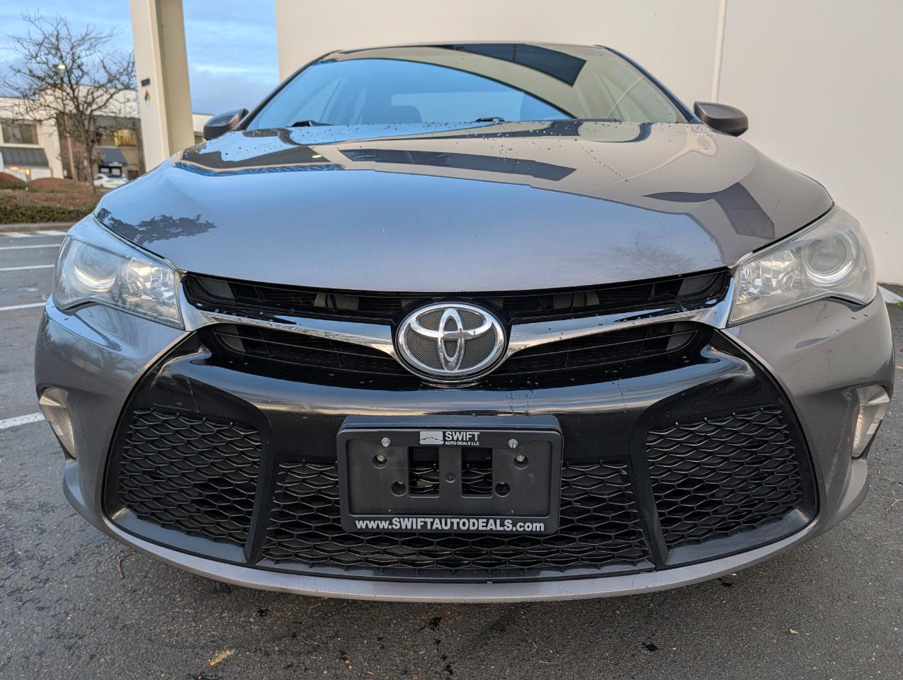 Toyota Camry SE 2015