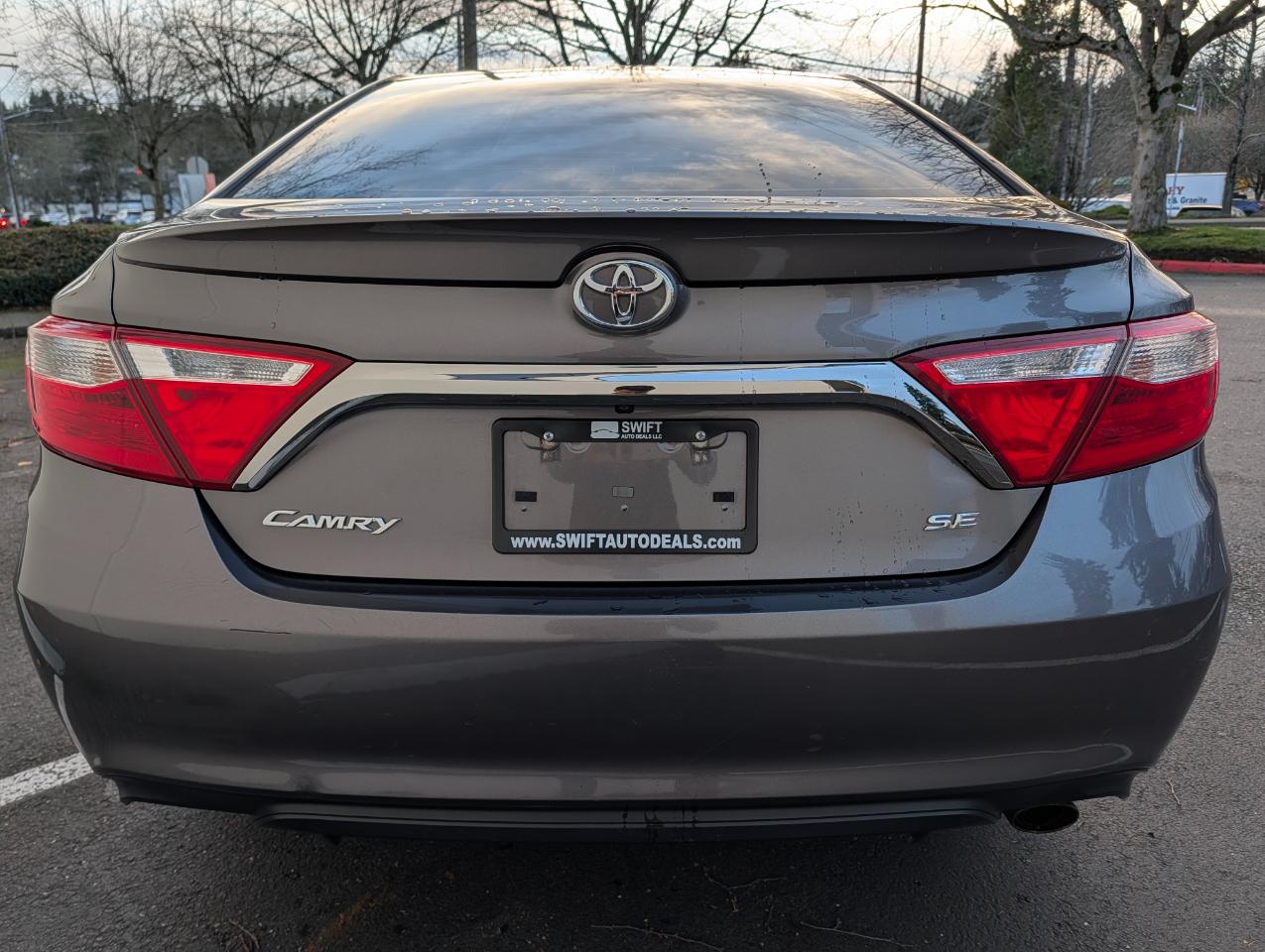 Toyota Camry SE 2015