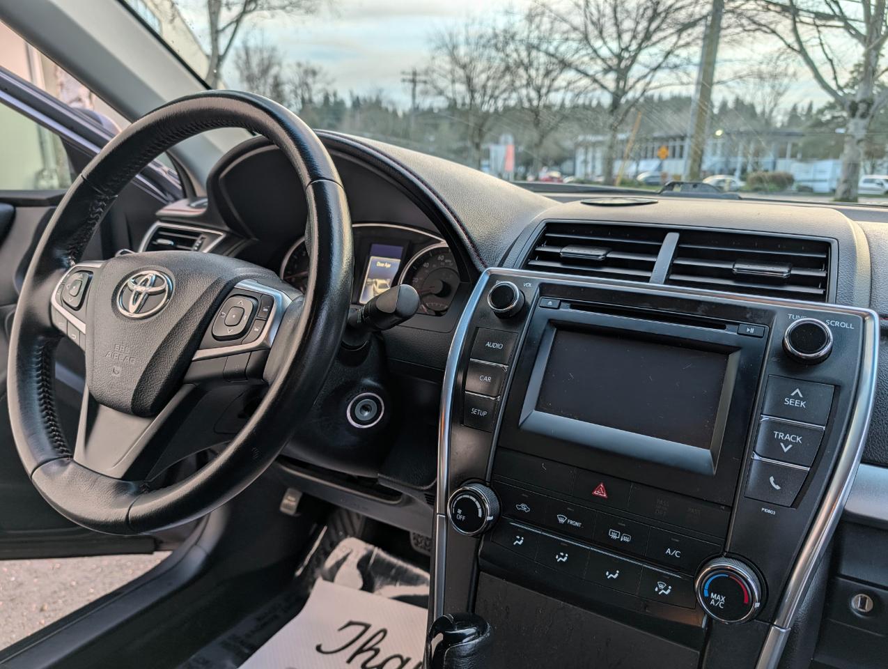 Toyota Camry SE 2015