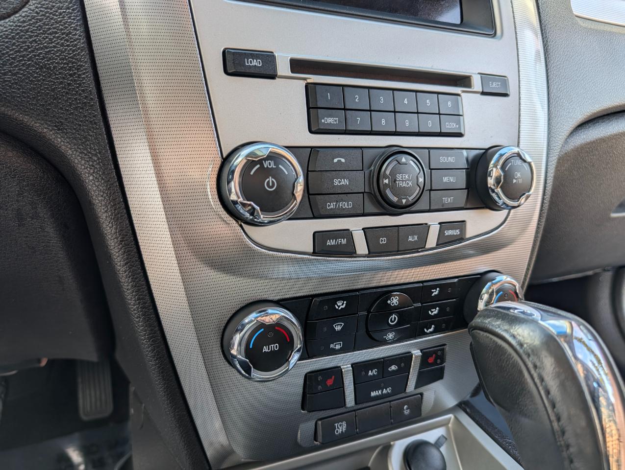 Ford Fusion Hybrid Sedan 2011