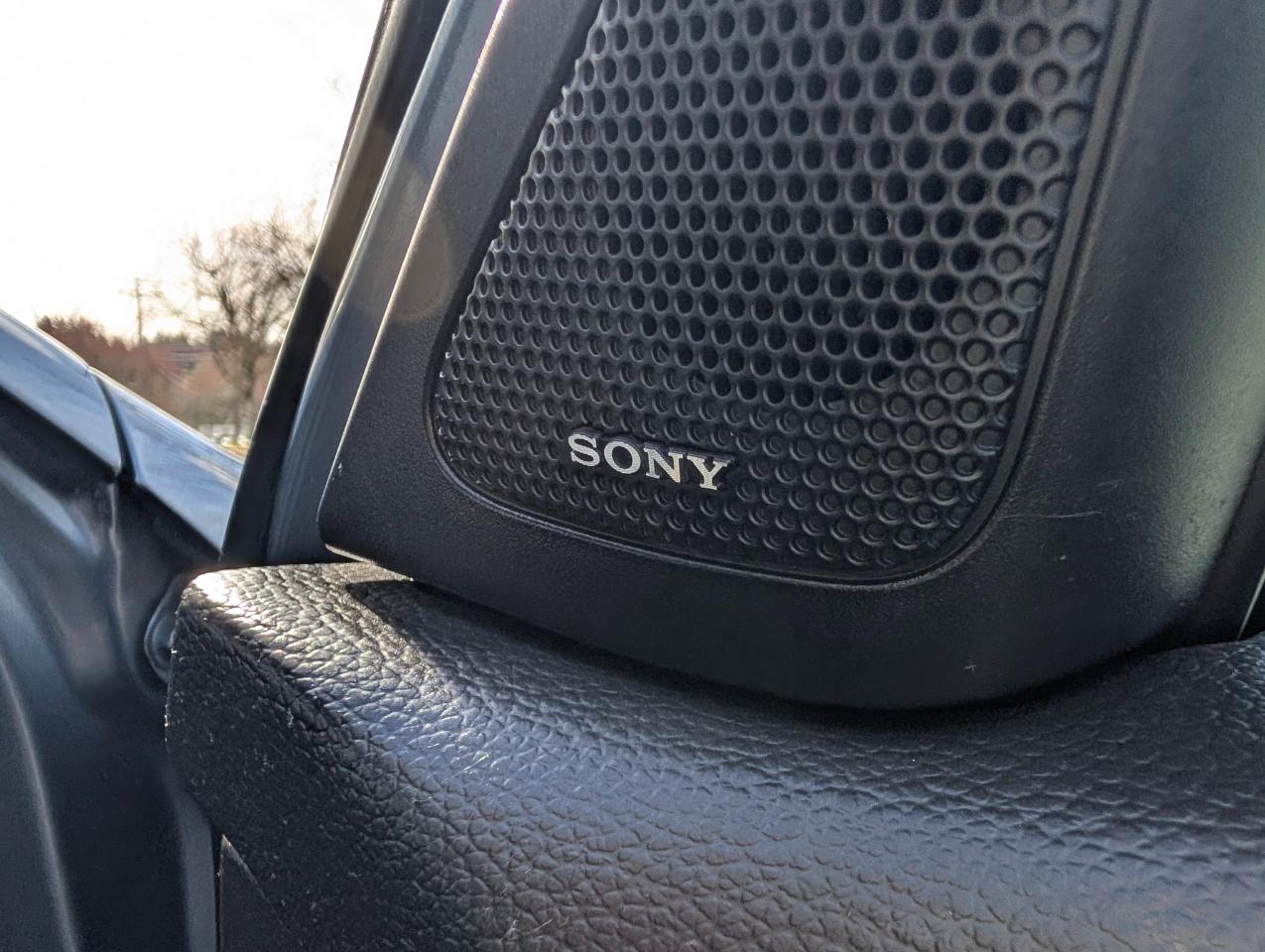 Ford Fusion Hybrid Sedan 2011