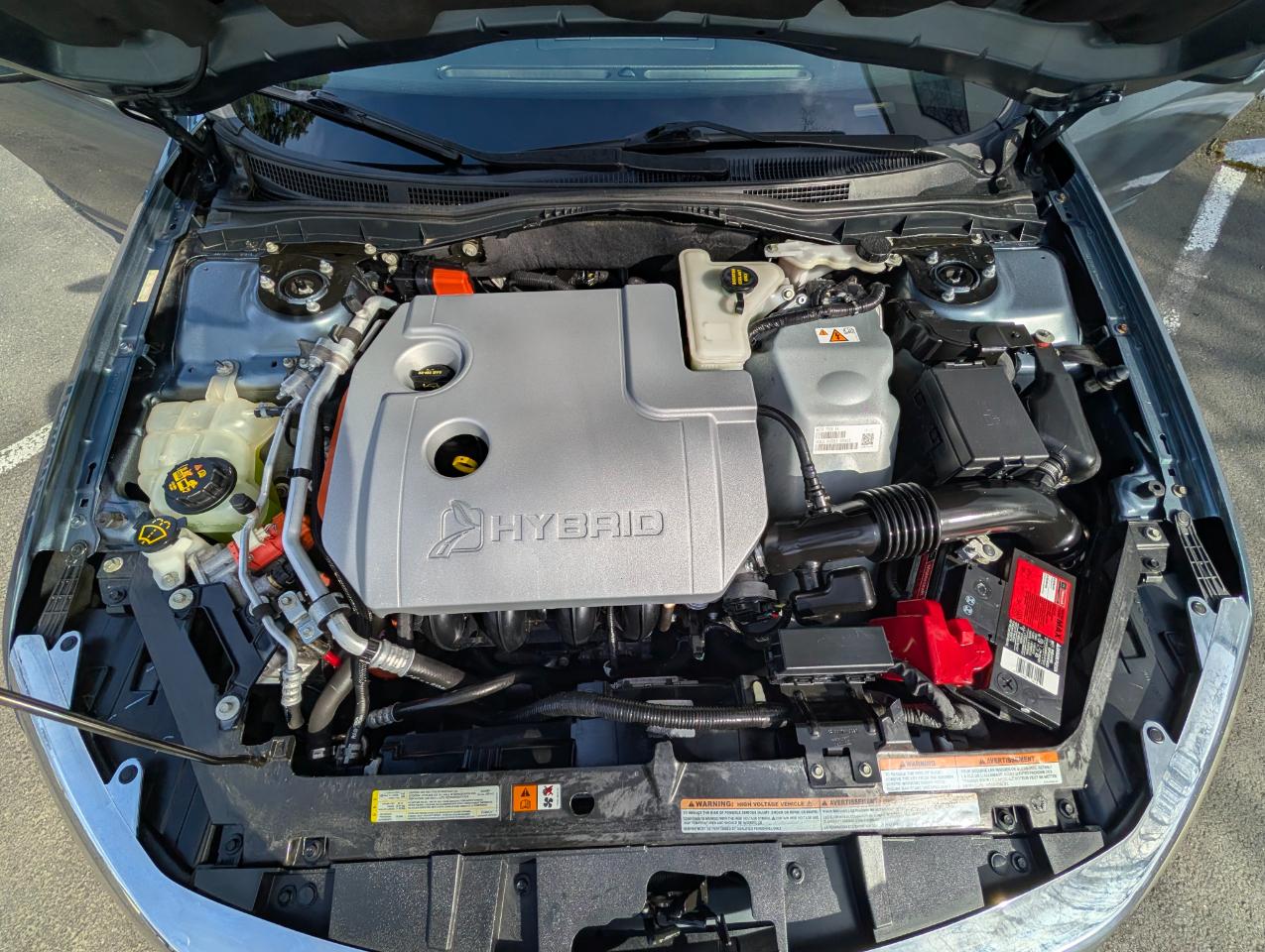 Ford Fusion Hybrid Sedan 2011