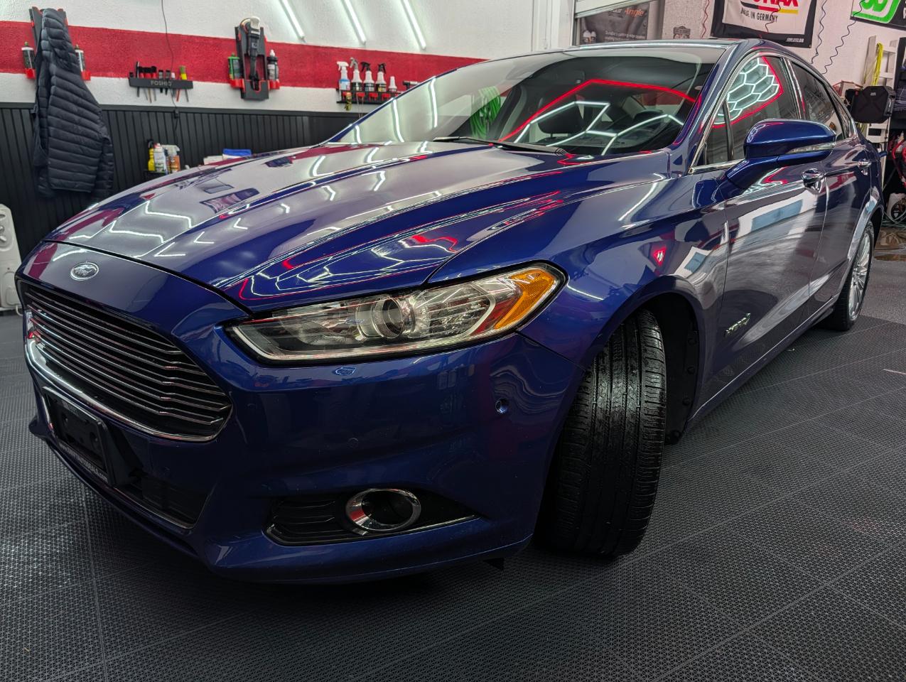 Ford Fusion Hybrid SE 2015