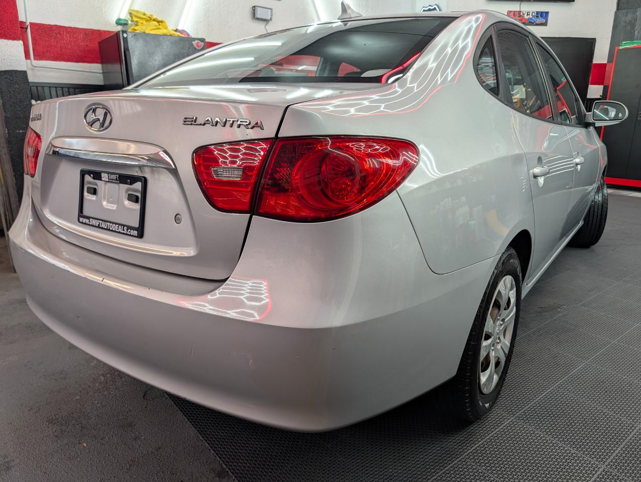 Hyundai Elantra SE 2010