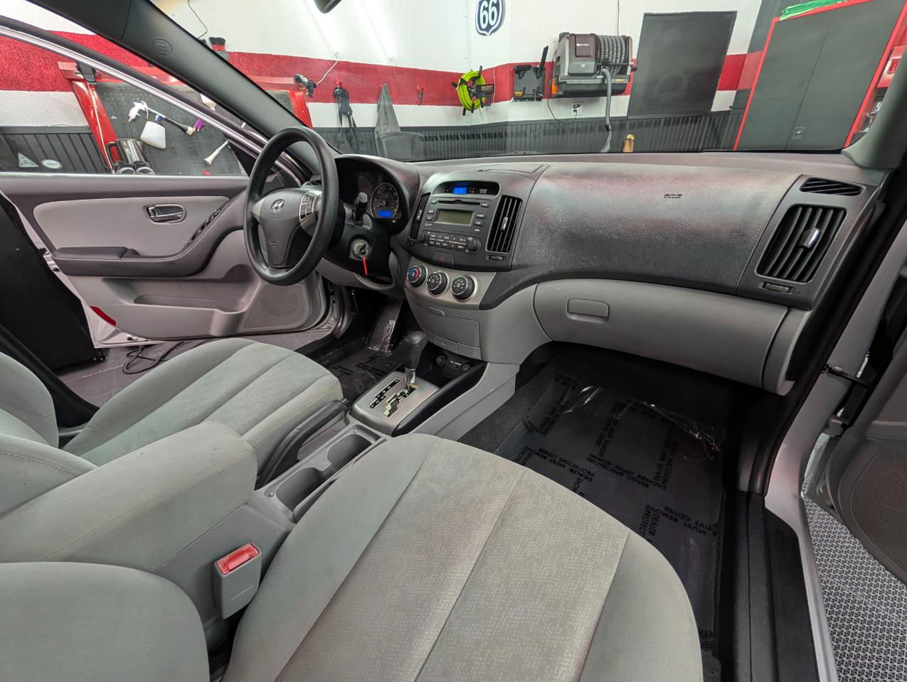 Hyundai Elantra SE 2010