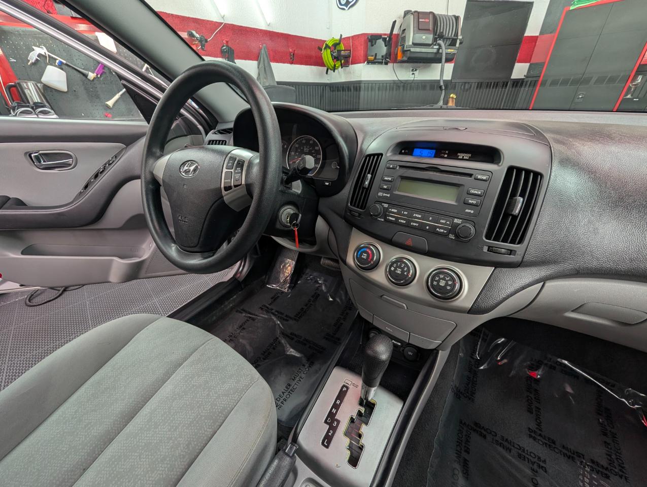 Hyundai Elantra SE 2010