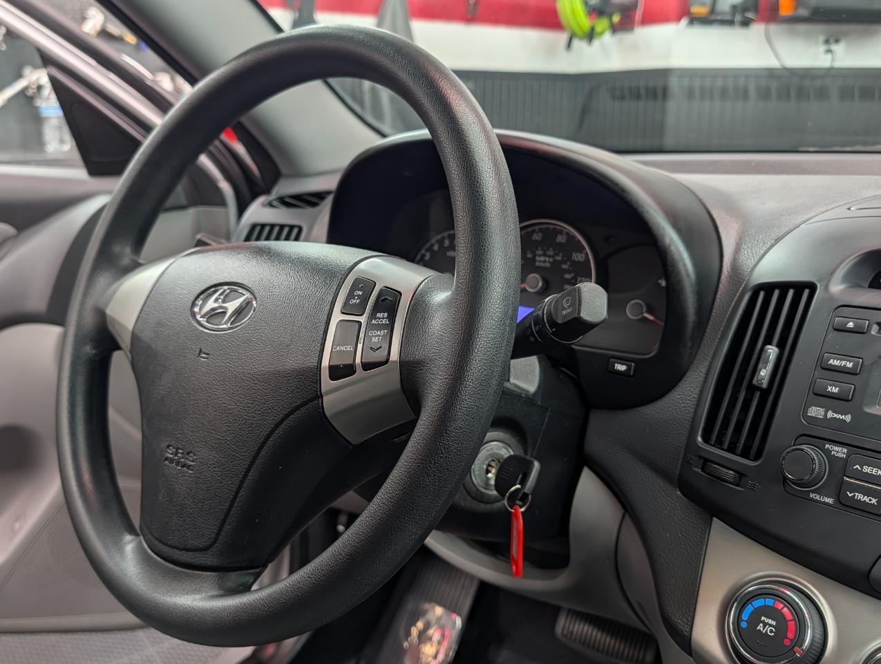 Hyundai Elantra SE 2010