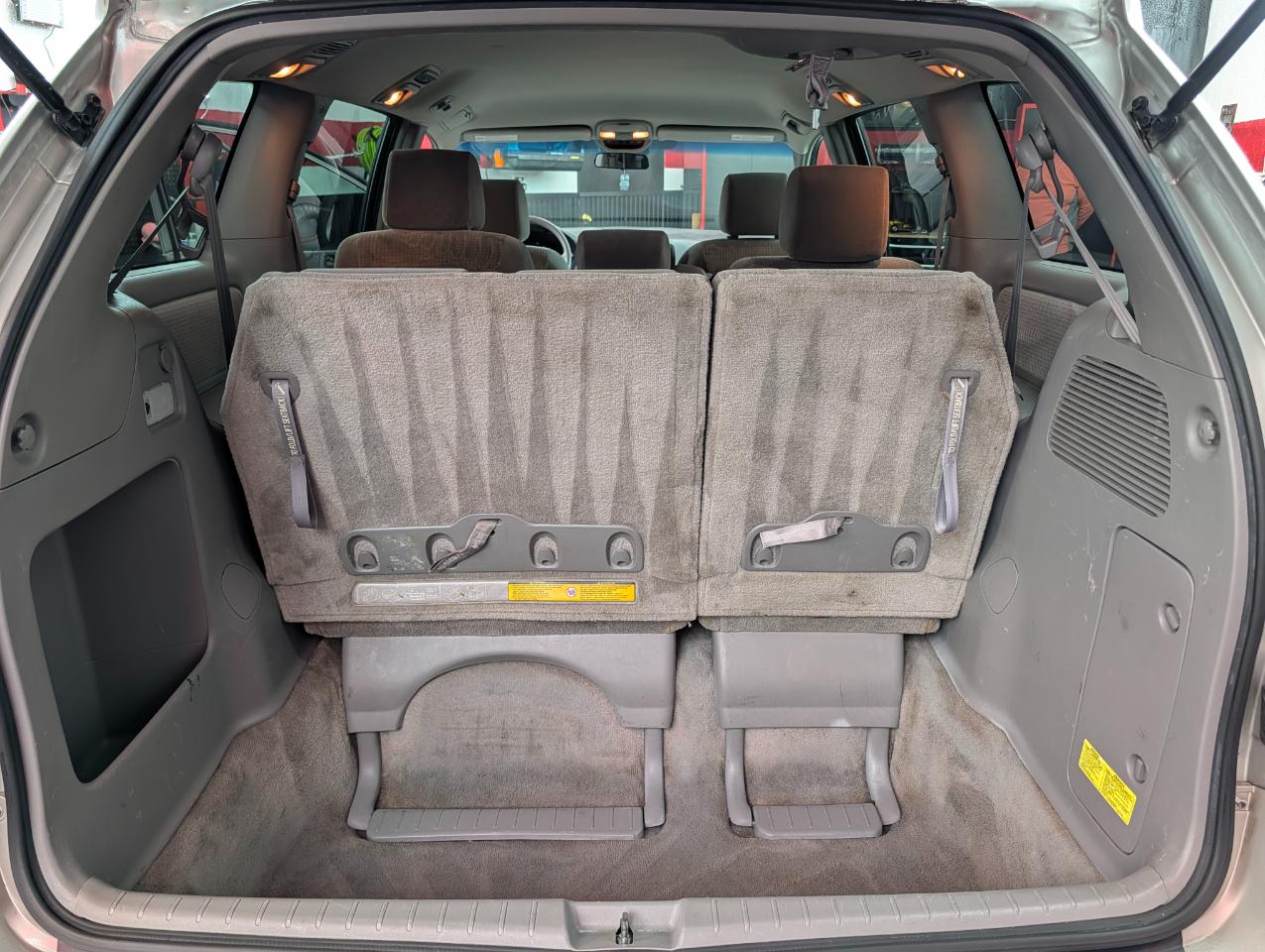 Toyota Sienna LE FWD 8-Passenger Seating 2007
