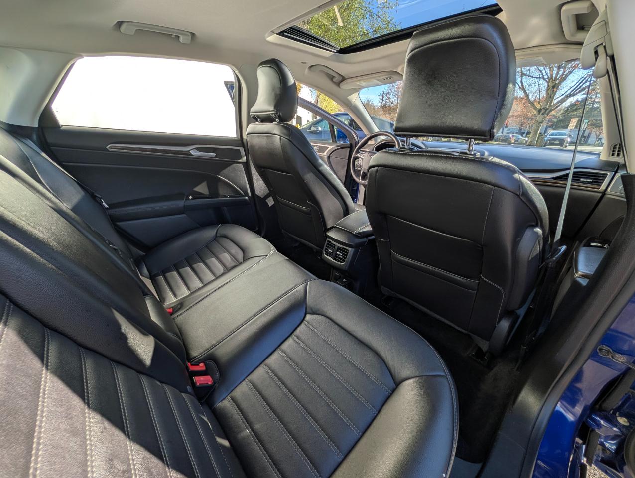 Ford Fusion Hybrid SE 2015