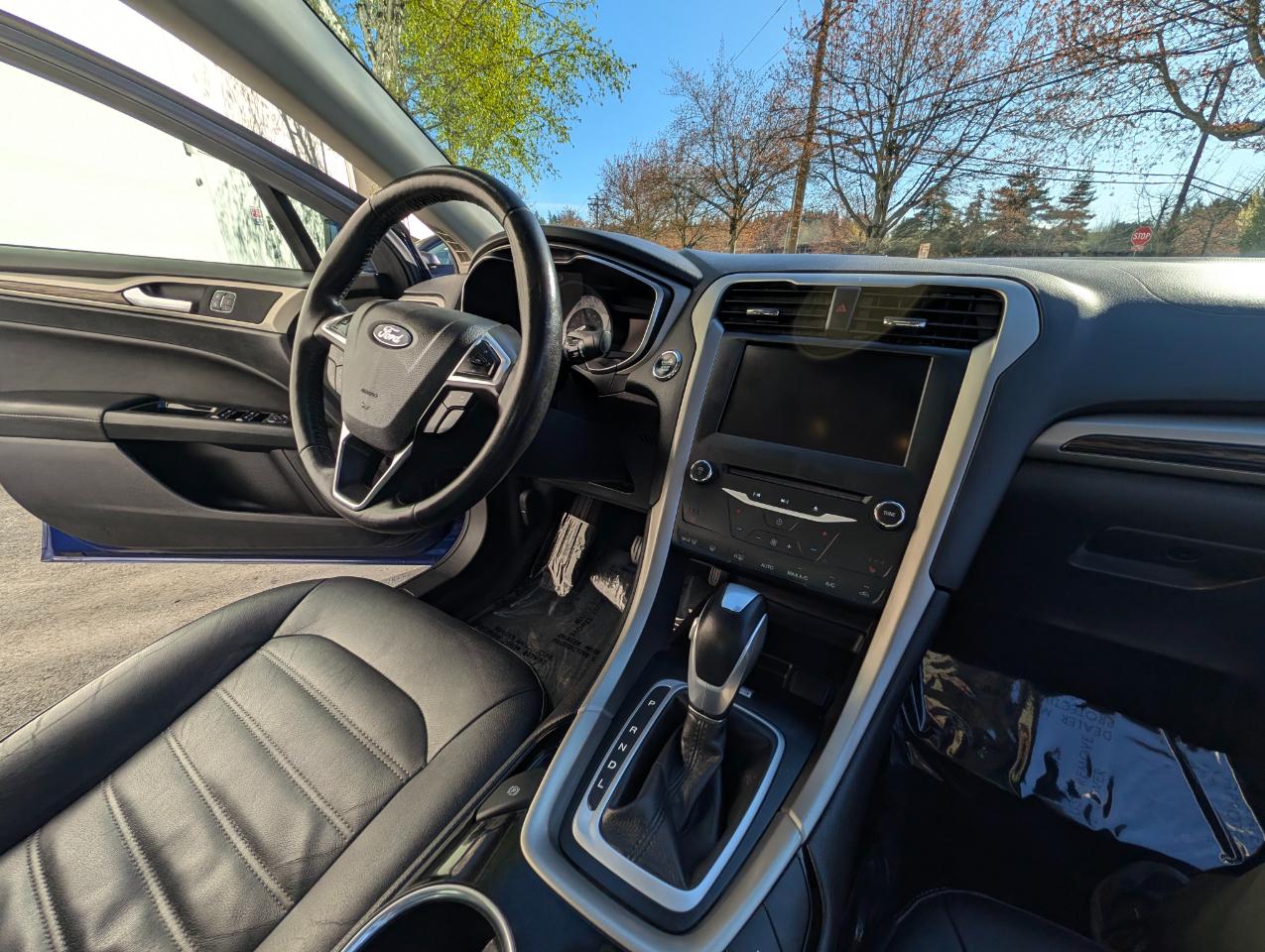 Ford Fusion Hybrid SE 2015
