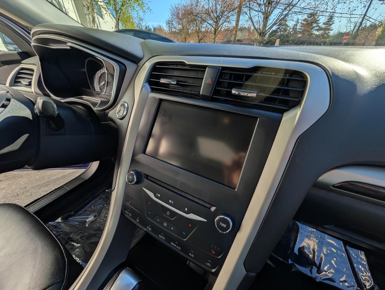 Ford Fusion Hybrid SE 2015