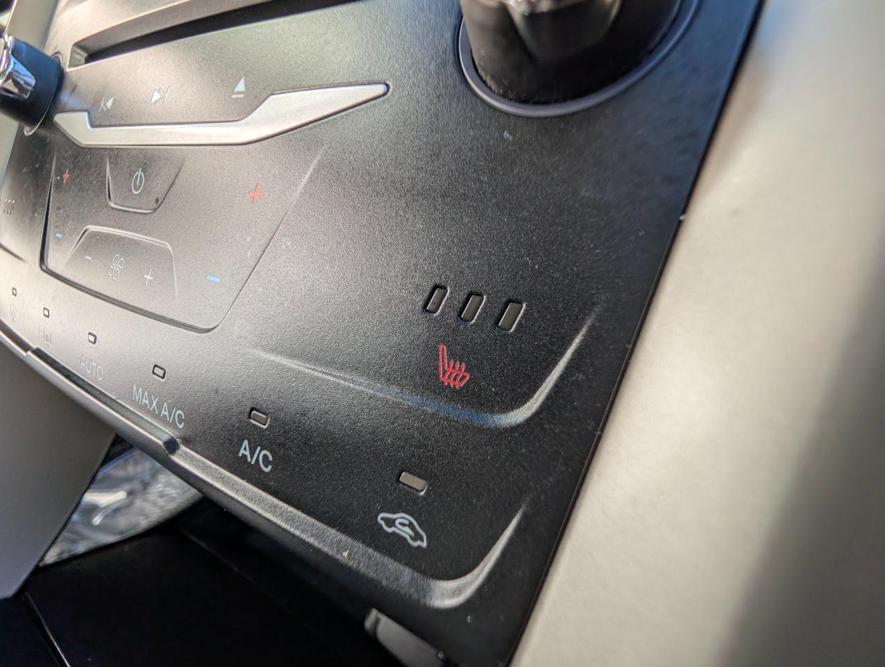 Ford Fusion Hybrid SE 2015