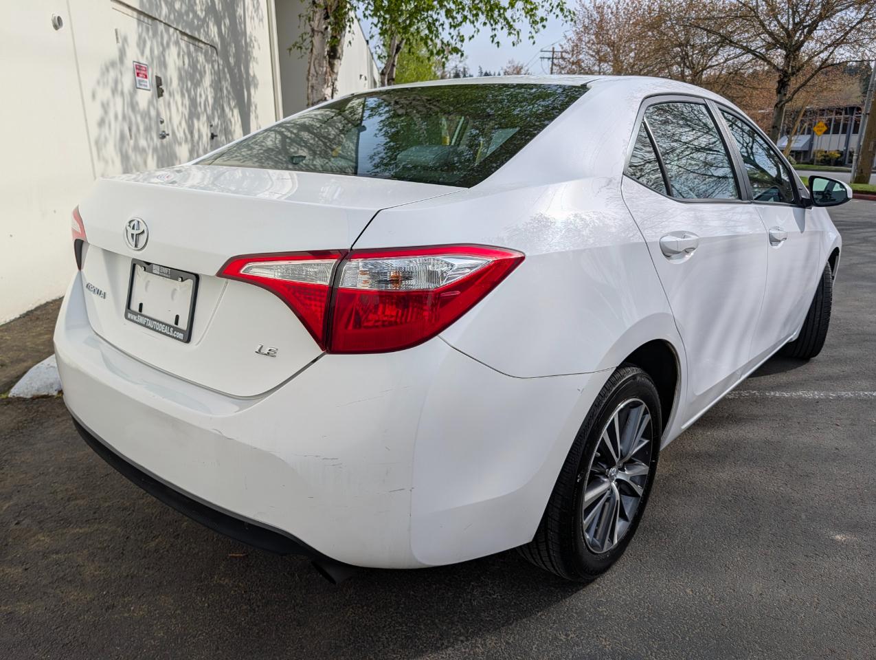 Toyota Corolla LE CVT 2016