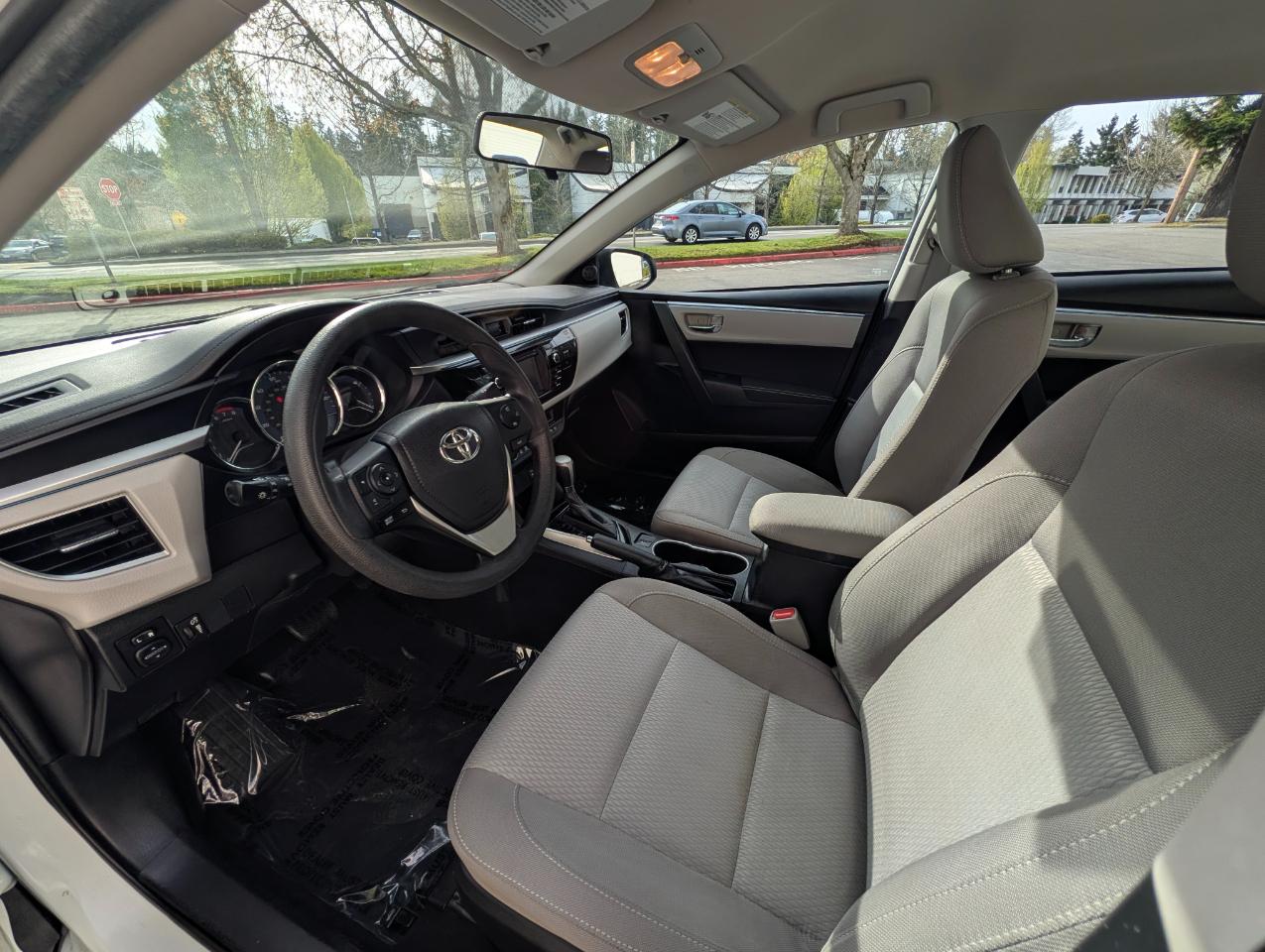 Toyota Corolla LE CVT 2016