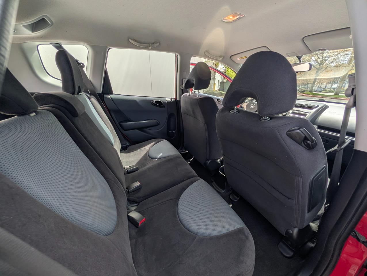 Honda Fit Sport 5-Speed AT 2008