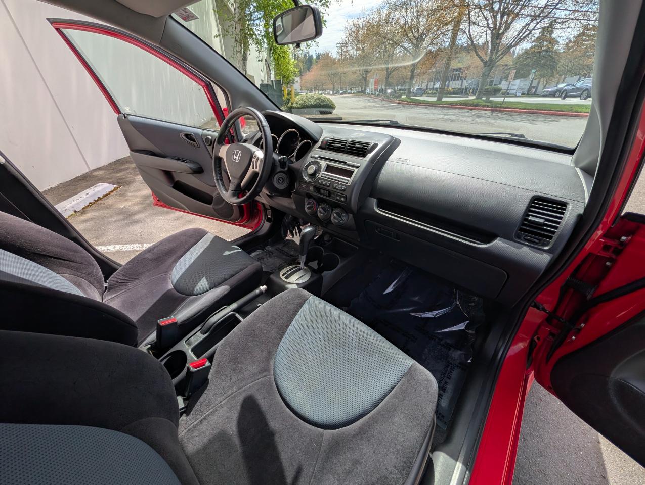 Honda Fit Sport 5-Speed AT 2008