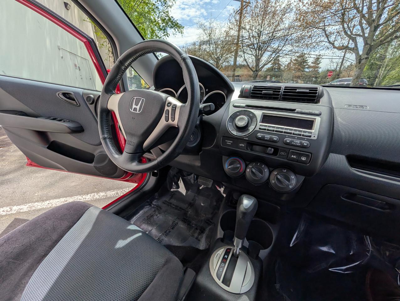 Honda Fit Sport 5-Speed AT 2008