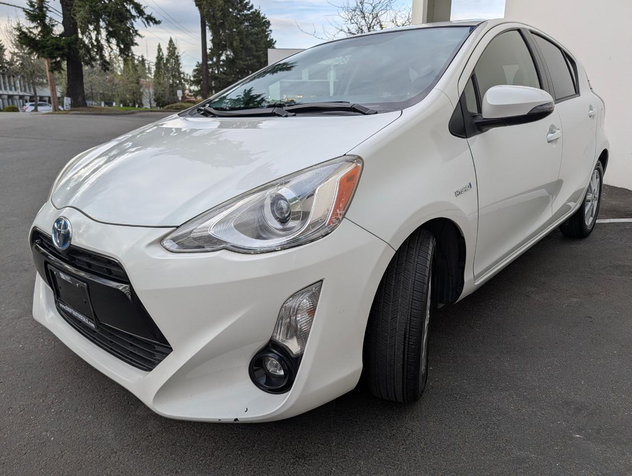 Toyota Prius c Four 2016