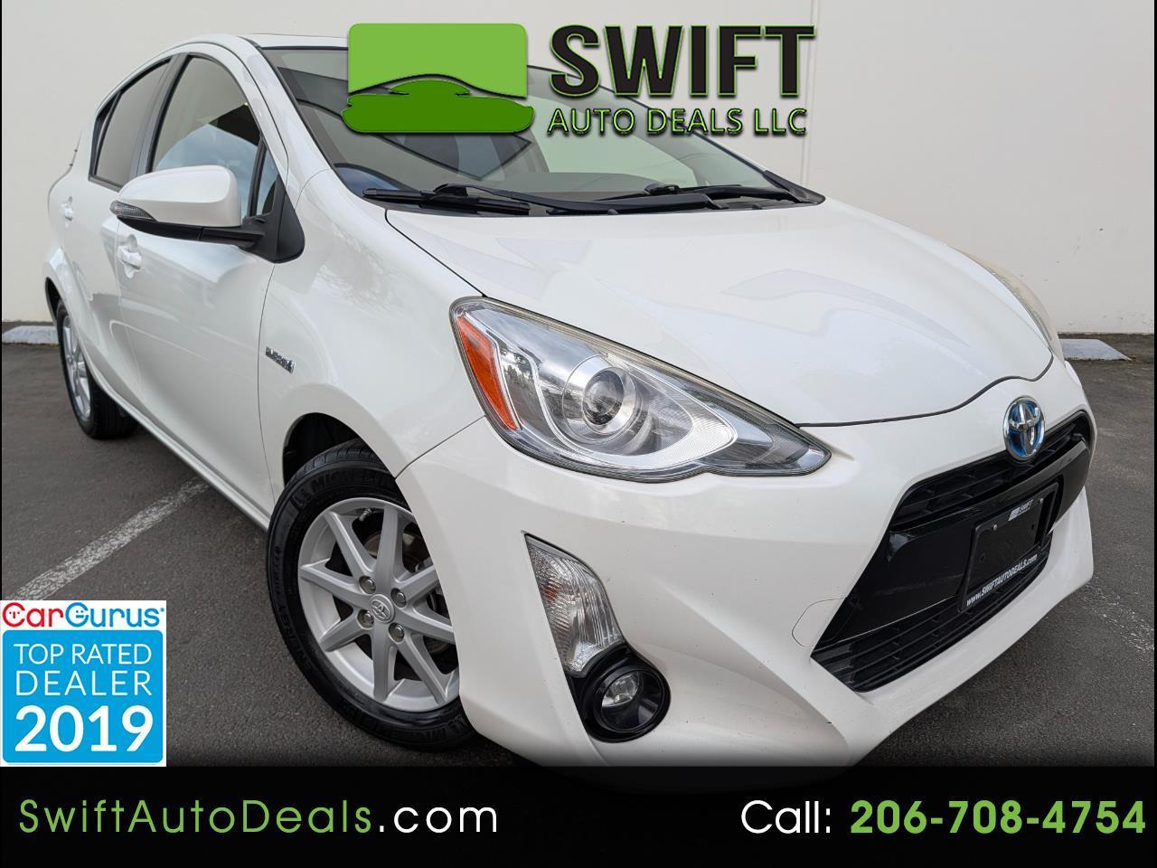 Toyota Prius c Four 2016