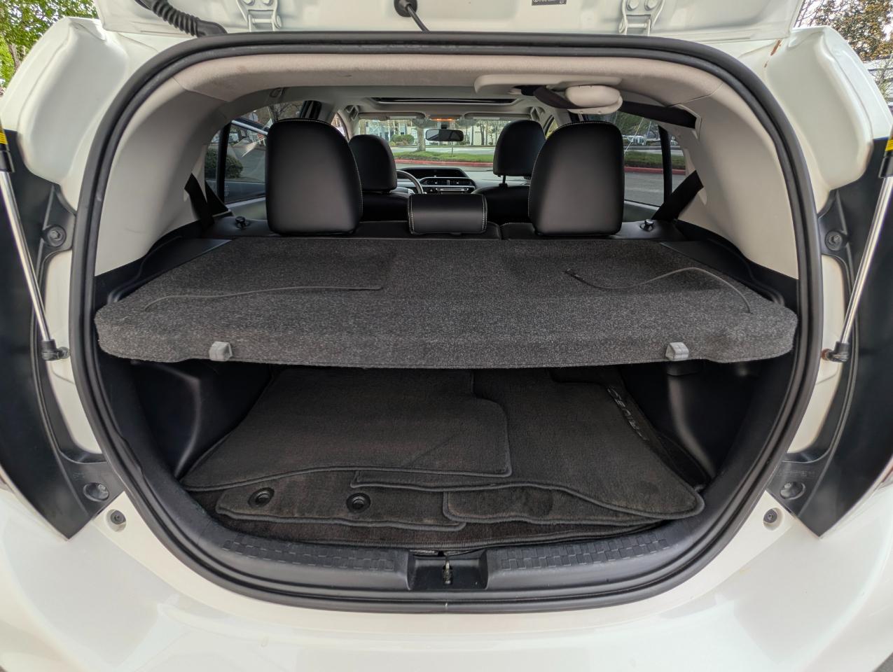 Toyota Prius c Four 2016