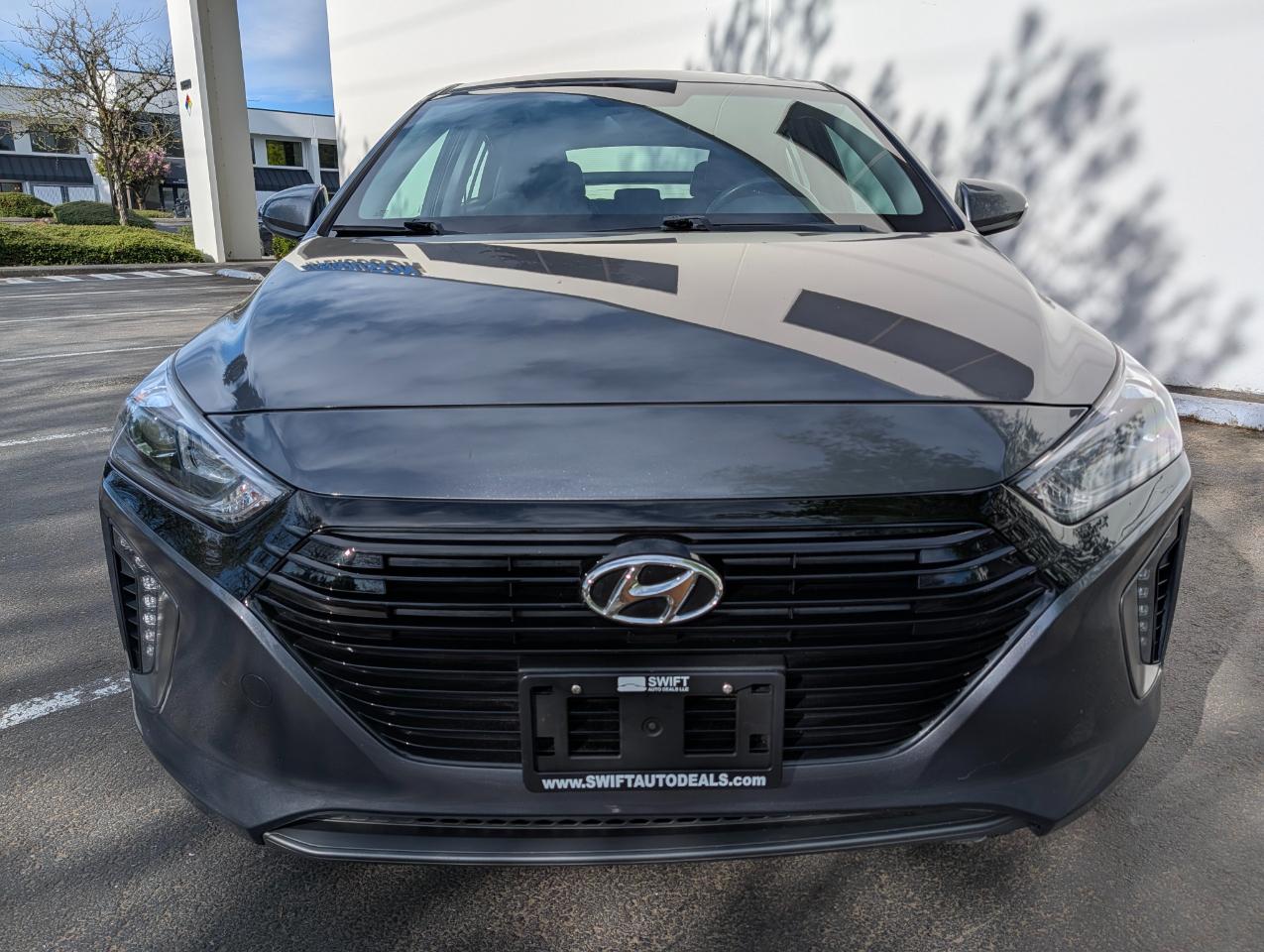 Hyundai Ioniq Hybrid Blue 2017