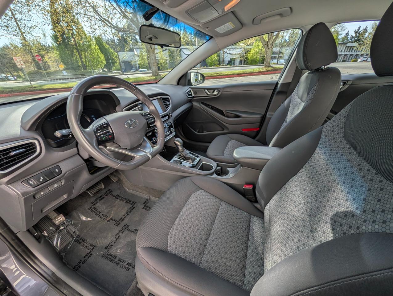 Hyundai Ioniq Hybrid Blue 2017