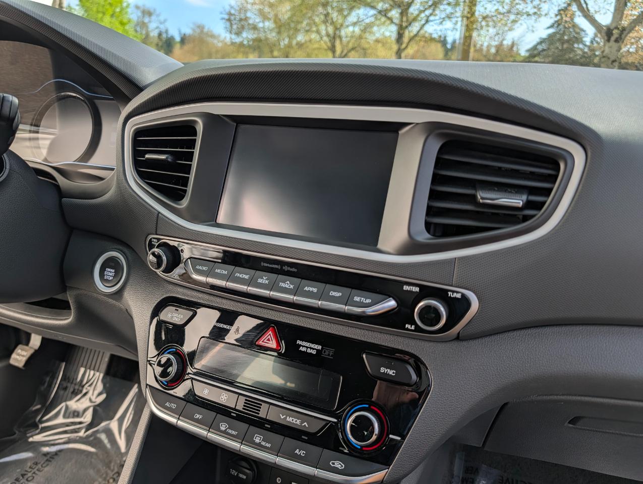 Hyundai Ioniq Hybrid Blue 2017