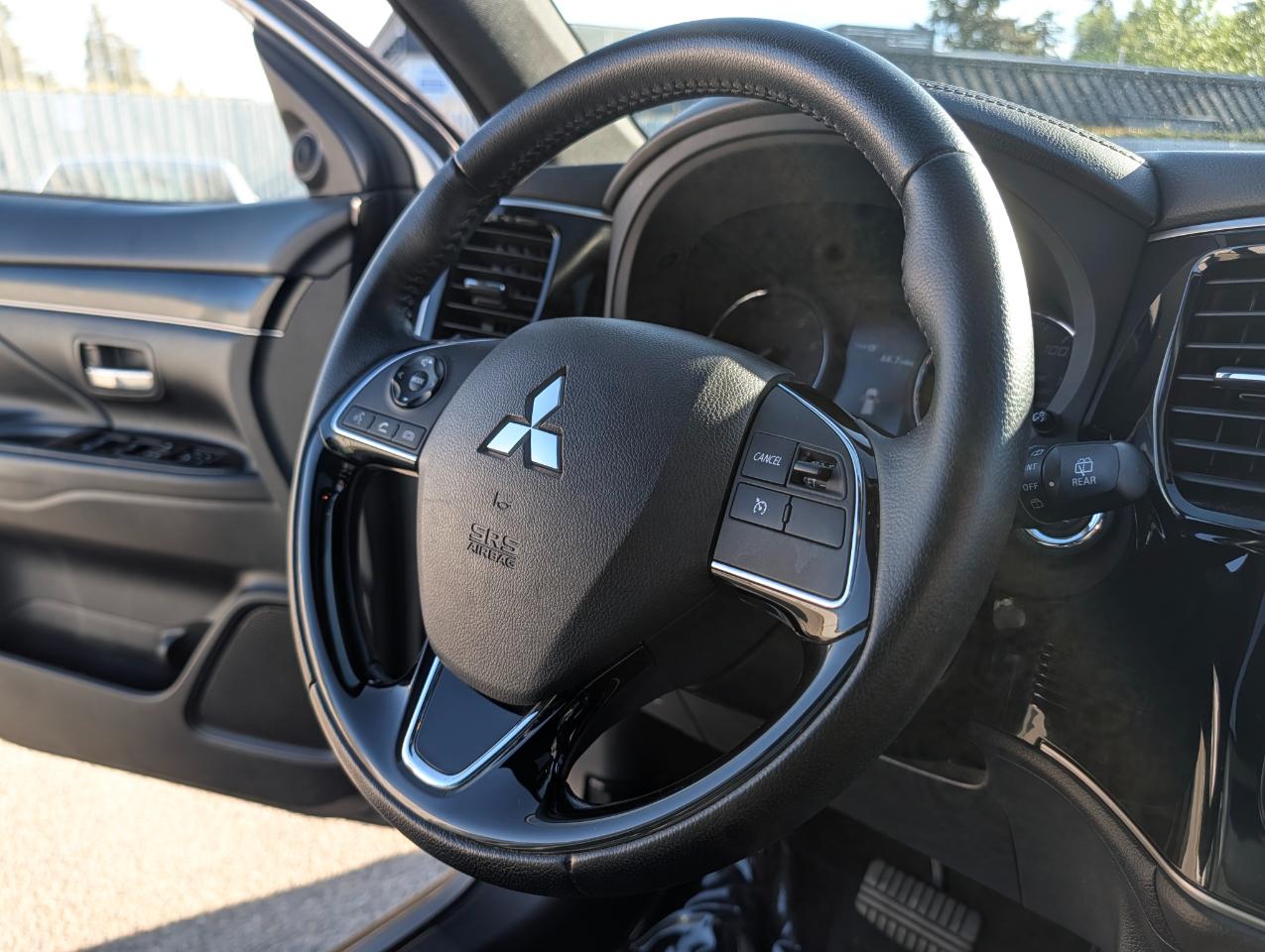 Mitsubishi Outlander SEL AWD 2019