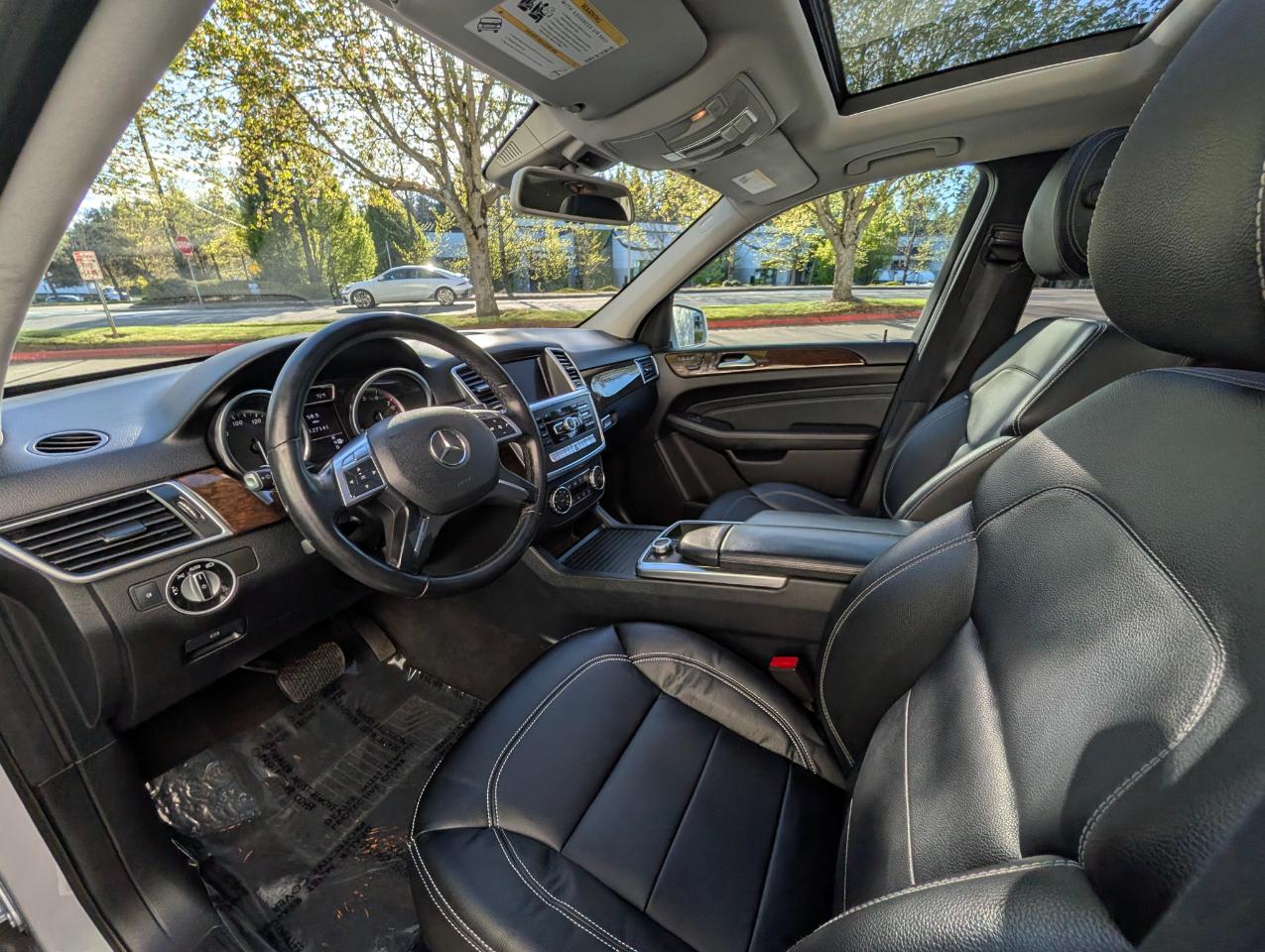 Mercedes-Benz M-Class ML350 4MATIC 2012