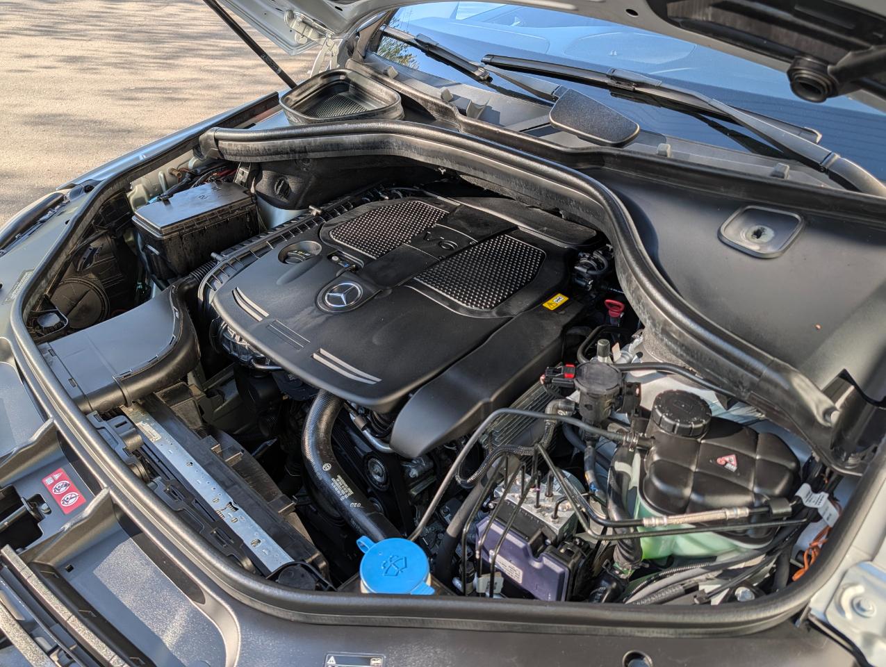 Mercedes-Benz M-Class ML350 4MATIC 2012