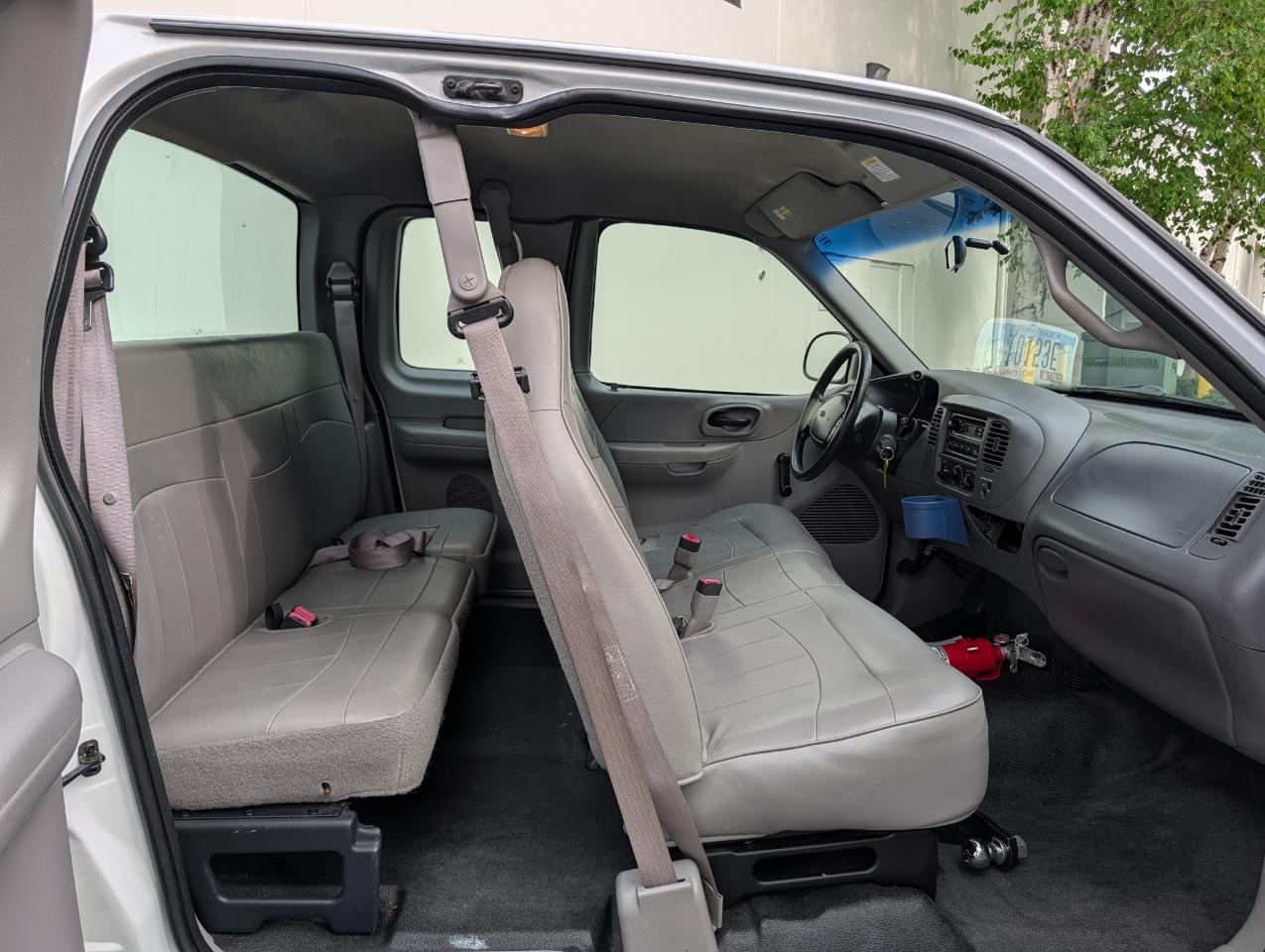 Ford F-150 Lariat SuperCab Long Bed 2WD 1999