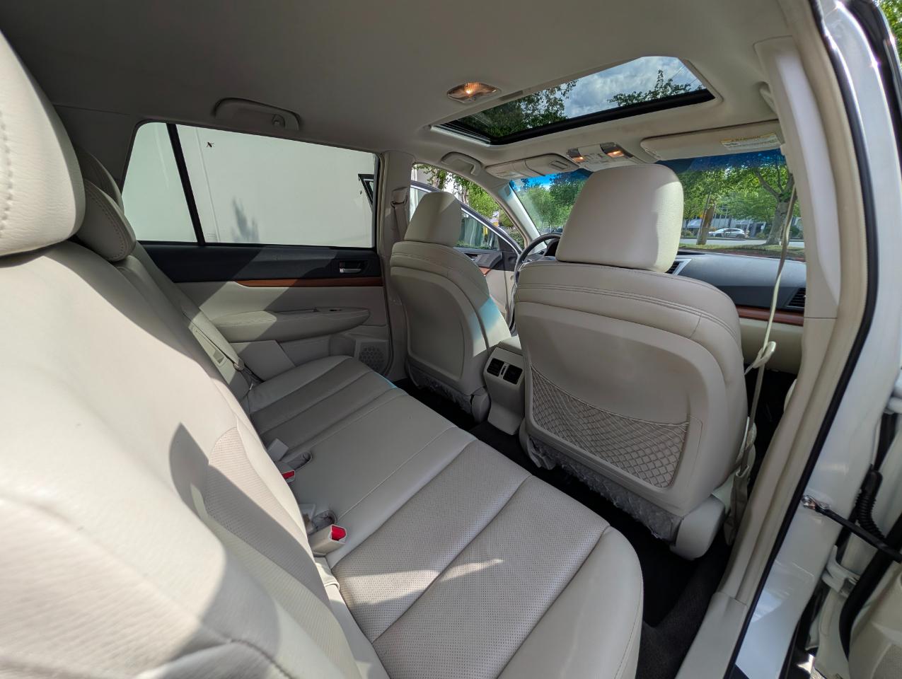 Subaru Outback 2.5i Limited 2014