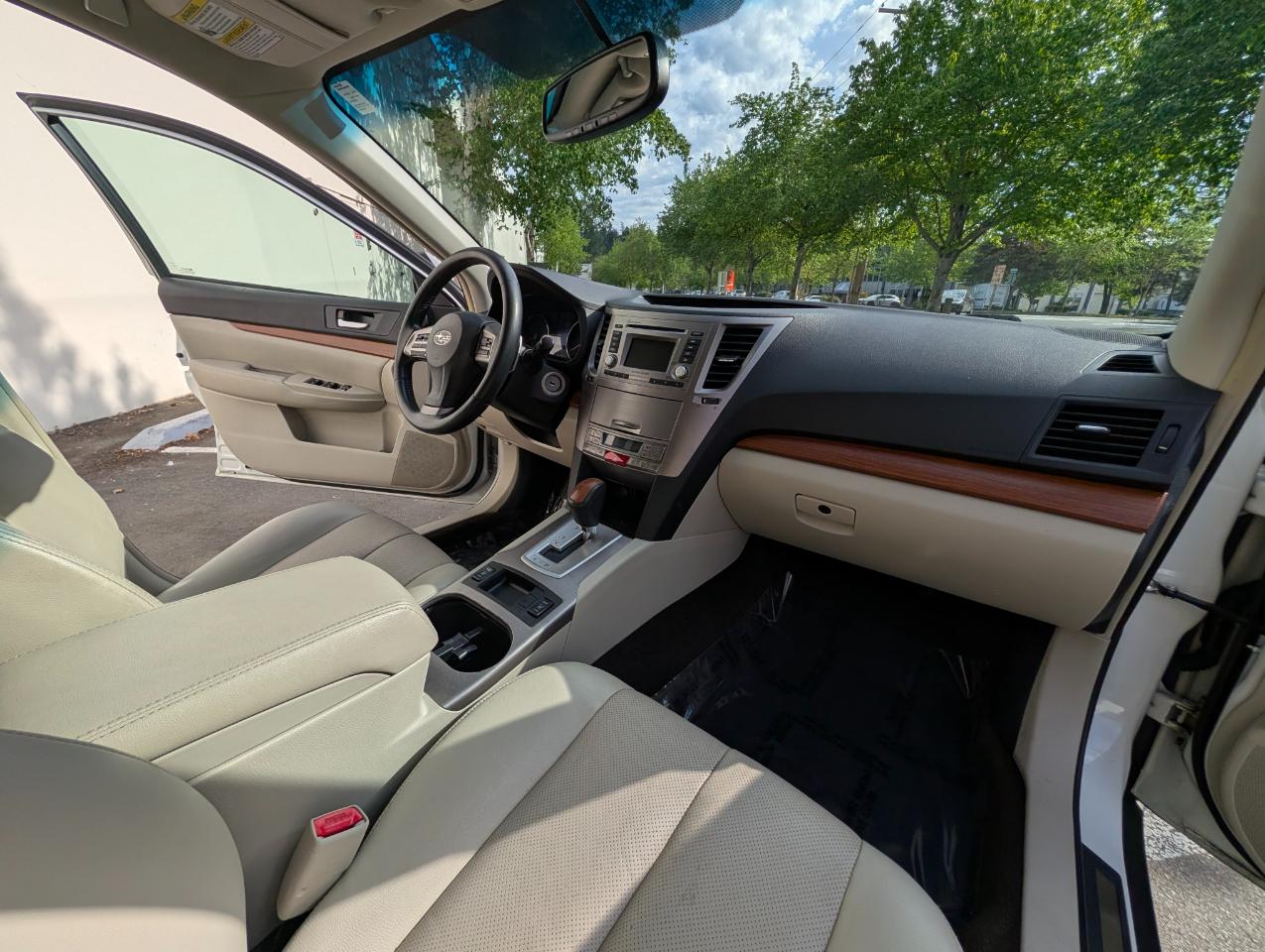 Subaru Outback 2.5i Limited 2014