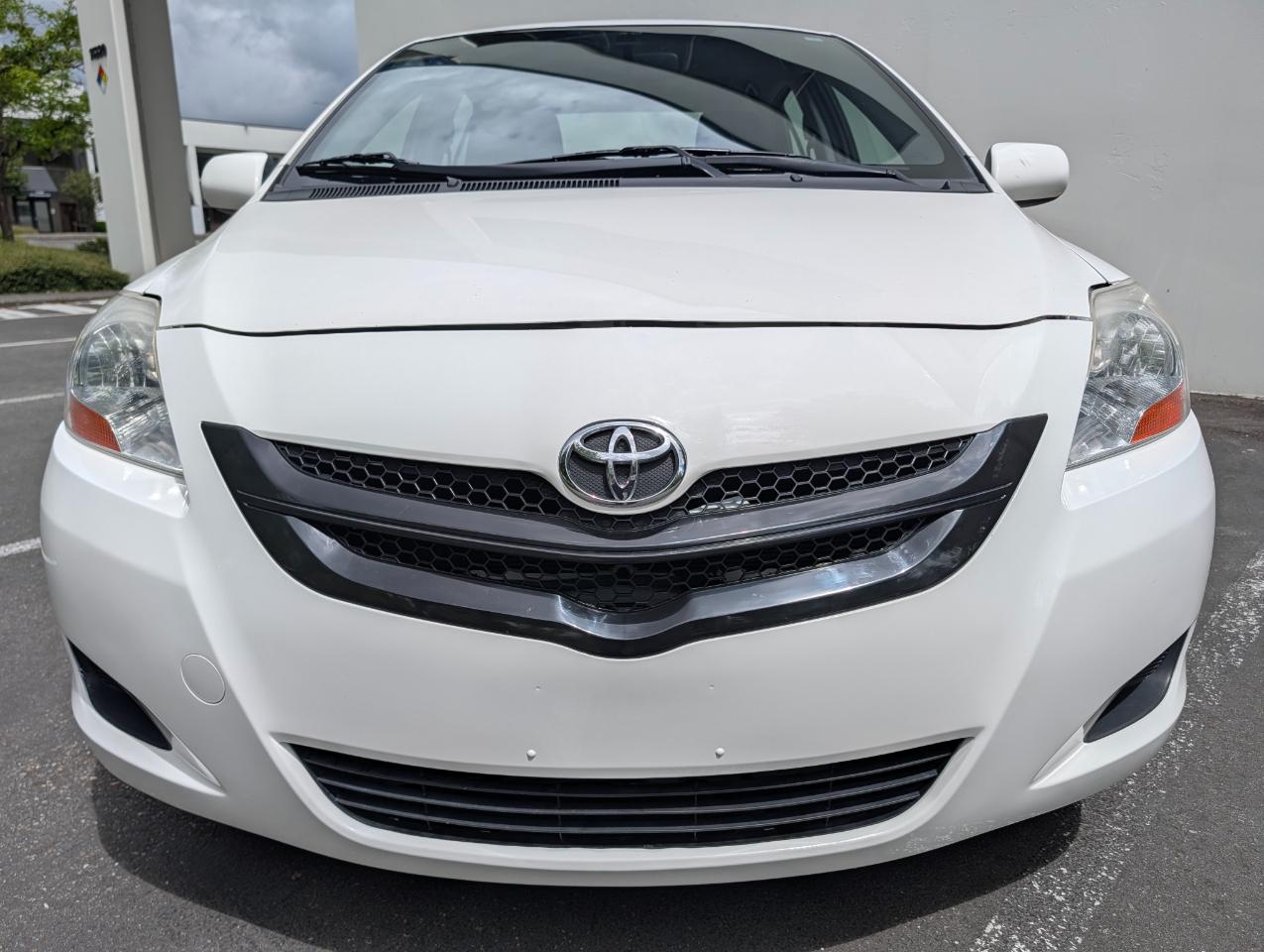 Toyota Yaris Sedan 2008