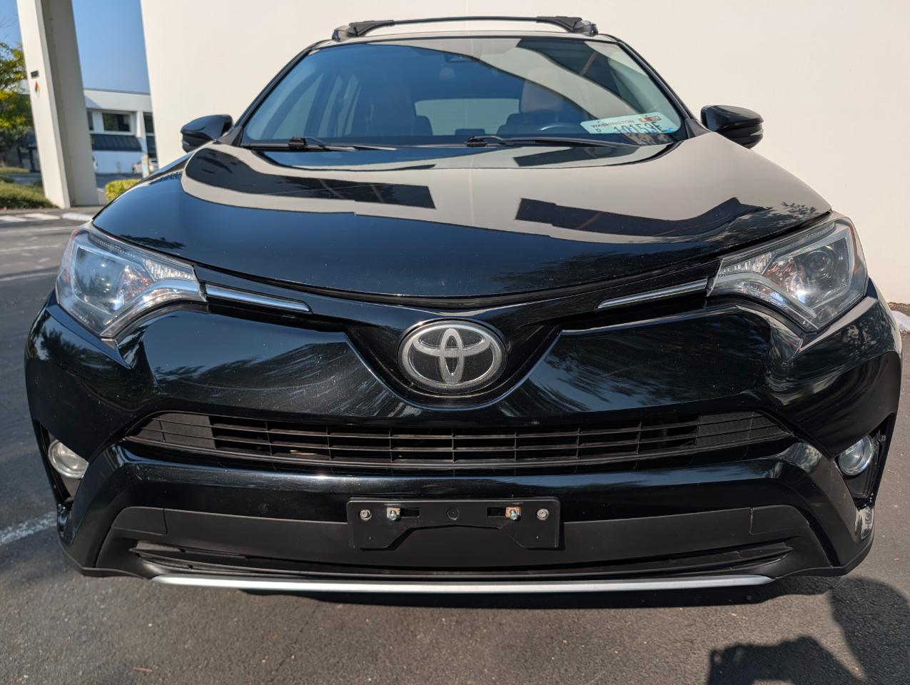 Toyota RAV4 XLE AWD 2017