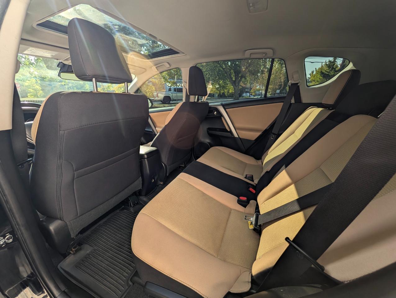 Toyota RAV4 XLE AWD 2017