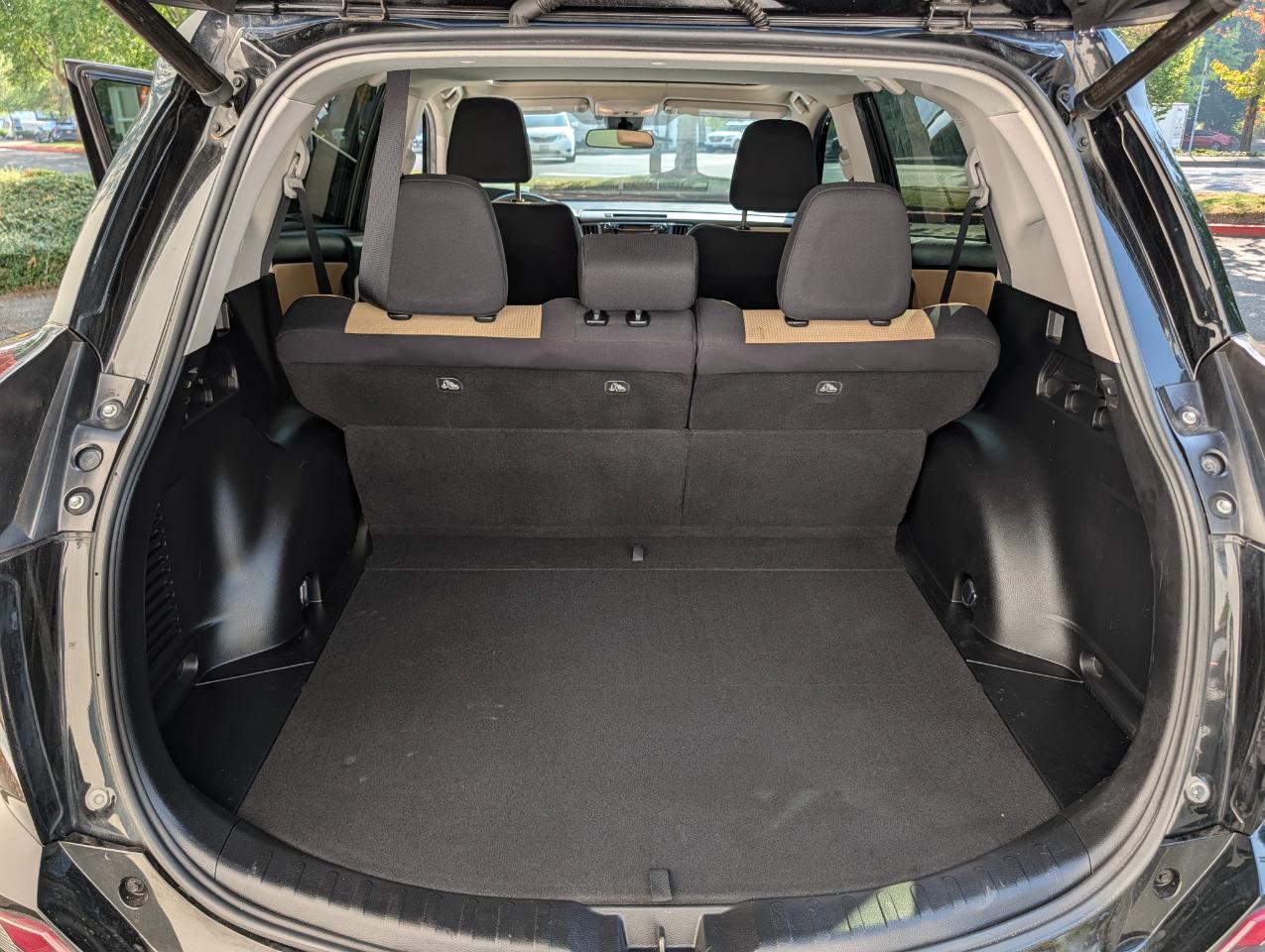 Toyota RAV4 XLE AWD 2017