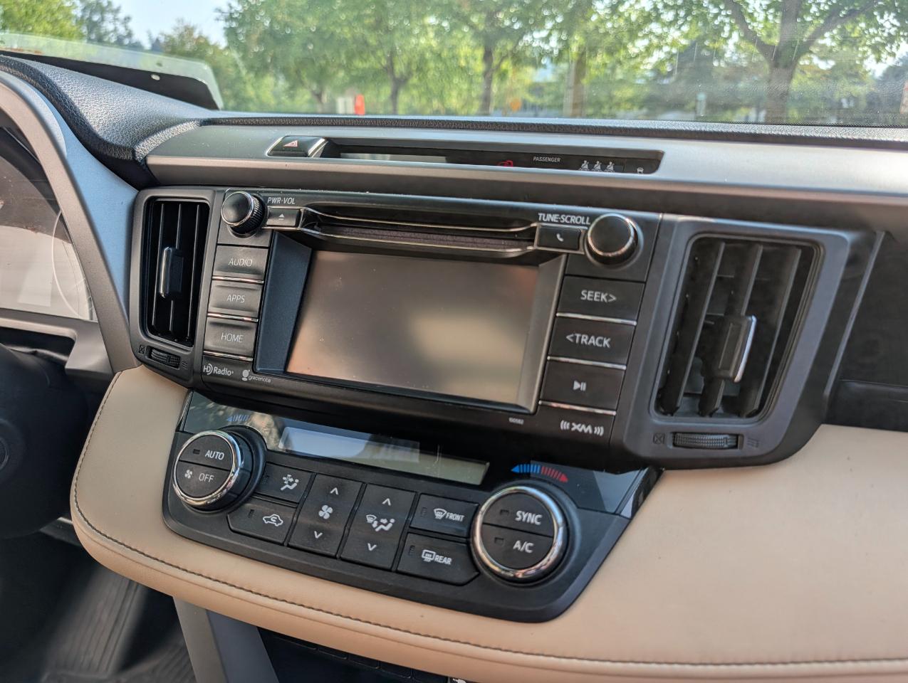 Toyota RAV4 XLE AWD 2017