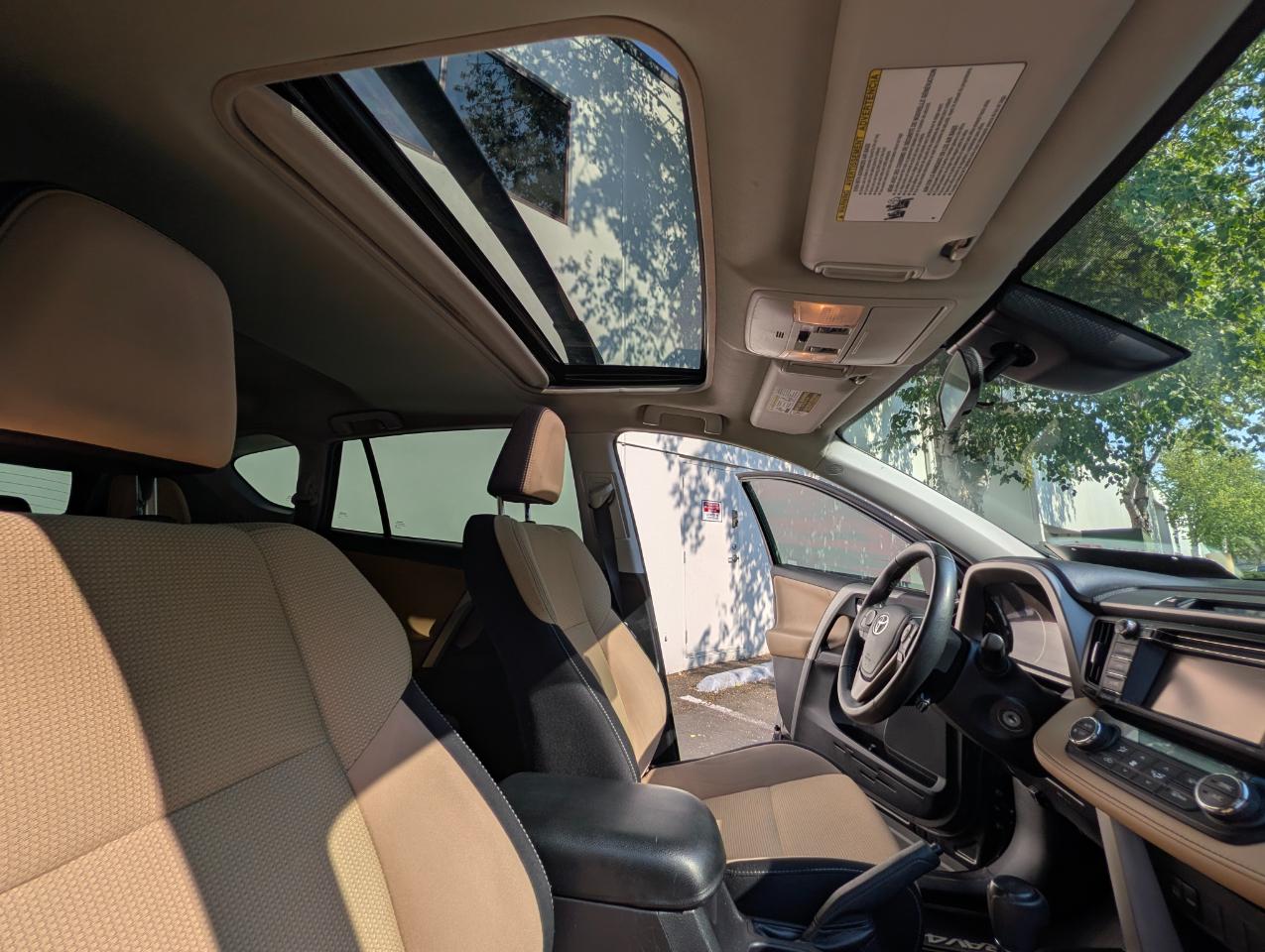 Toyota RAV4 XLE AWD 2017