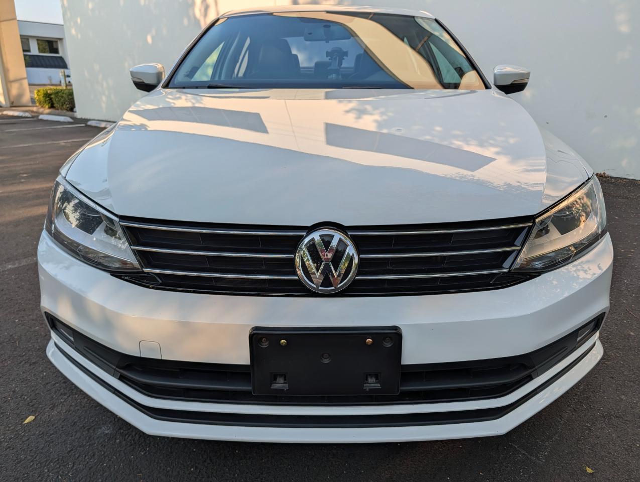 Volkswagen Jetta SEL 6A 2015