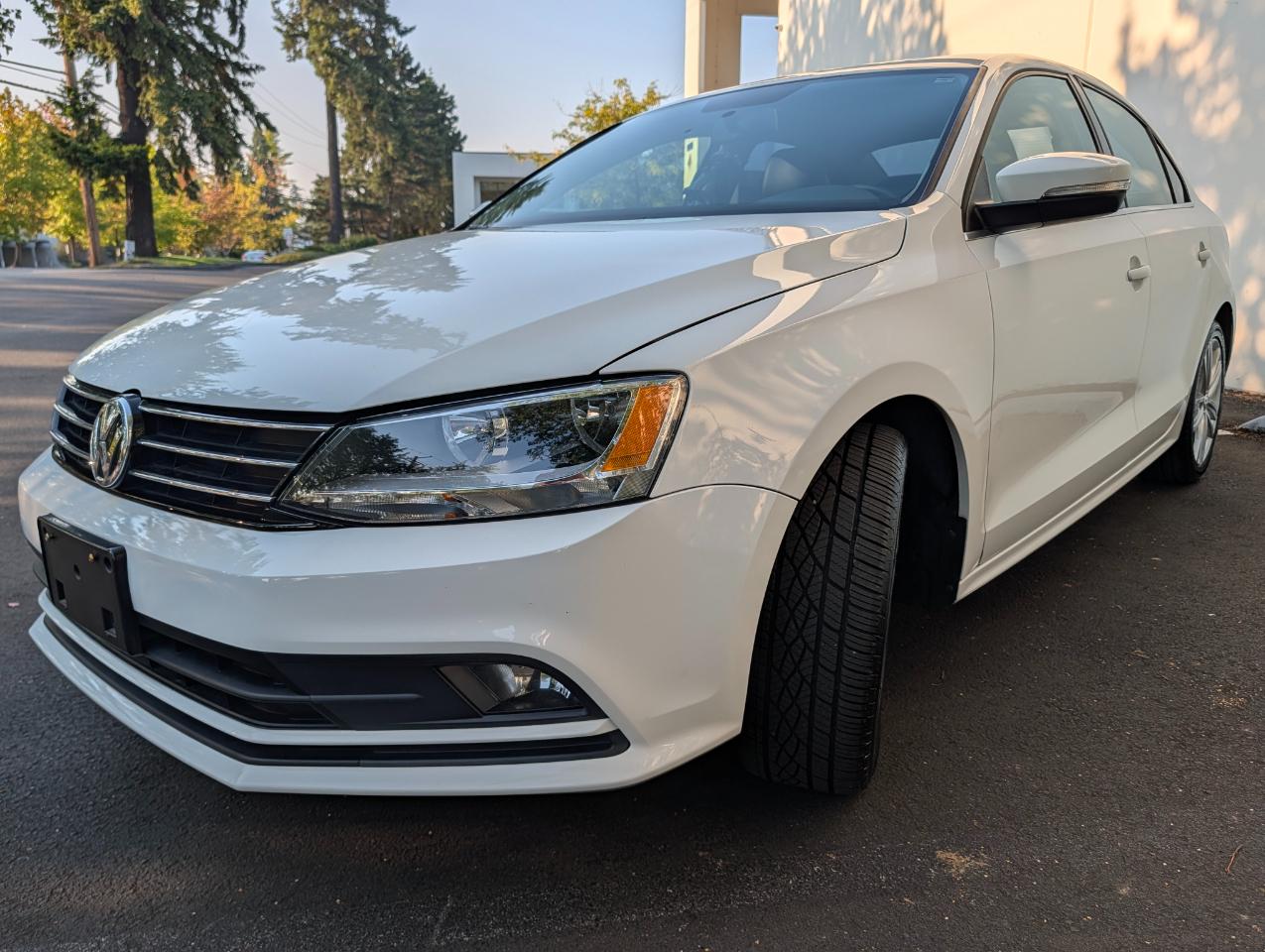 Volkswagen Jetta SEL 6A 2015