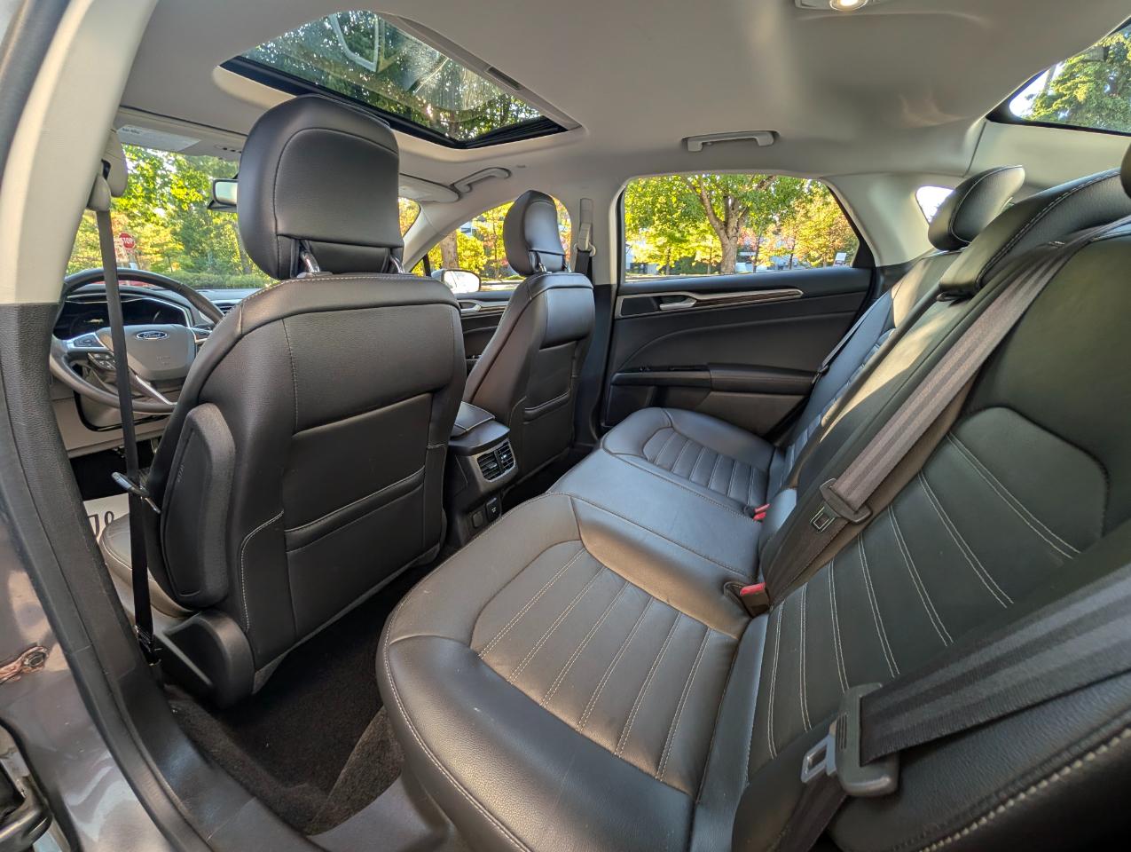 Ford Fusion Hybrid SE 2014