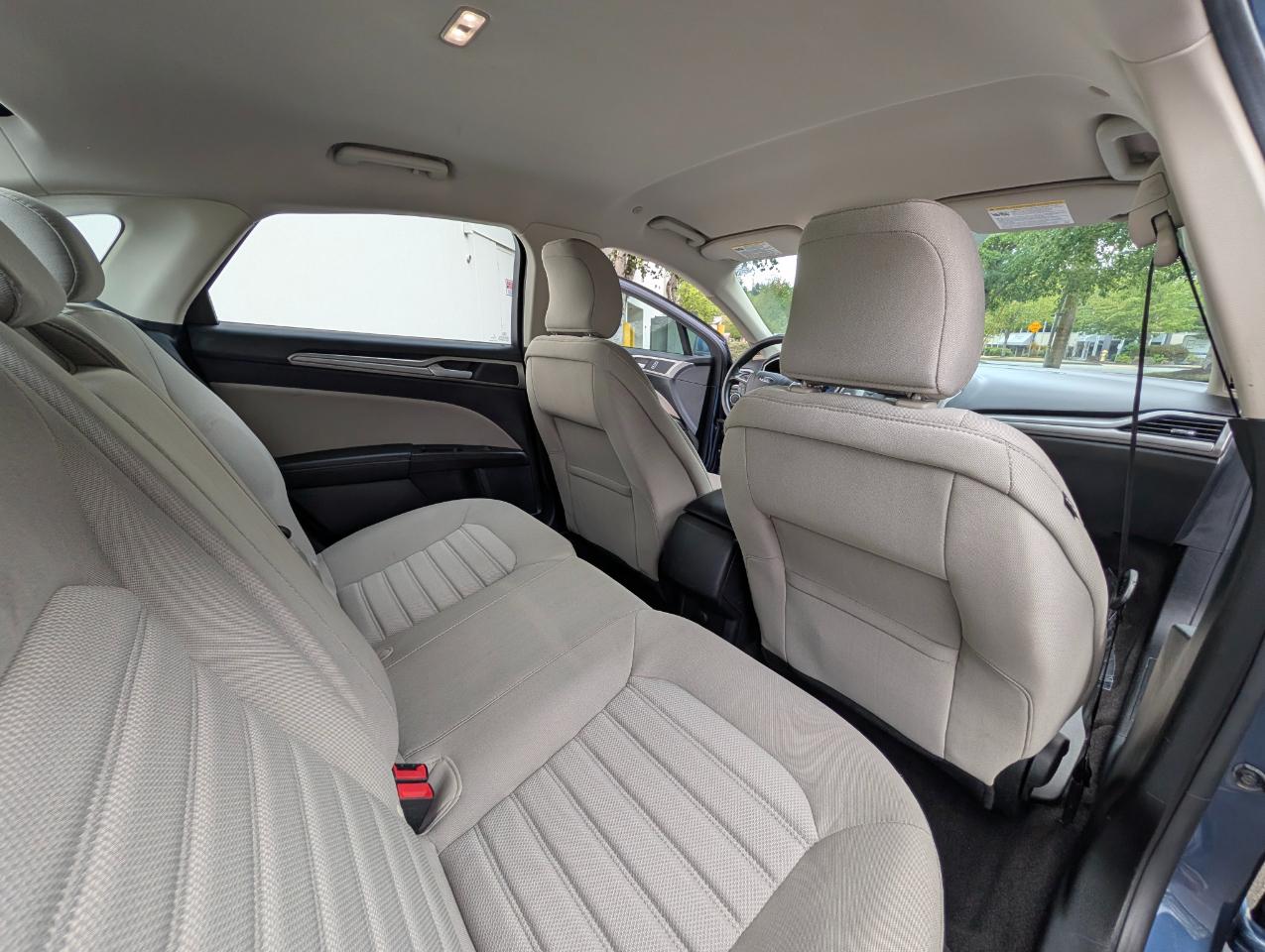 Ford Fusion Hybrid S 2018