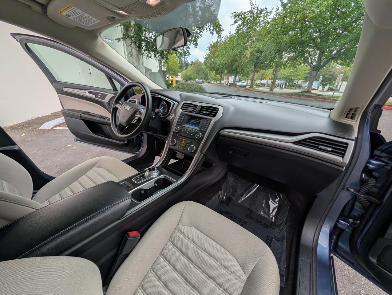 Ford Fusion Hybrid S 2018