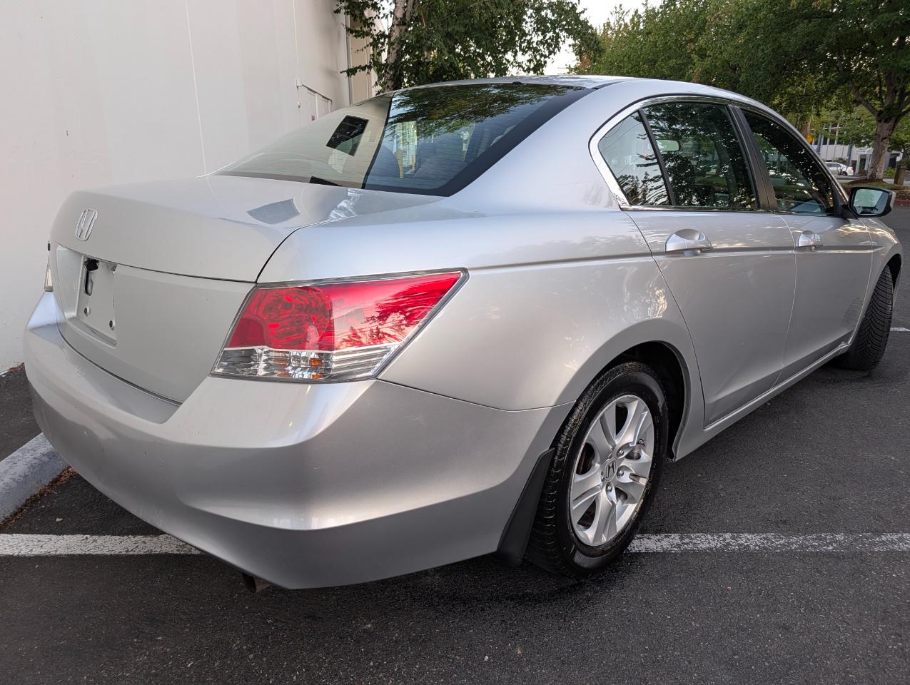 Honda Accord LX-P Sedan AT 2009