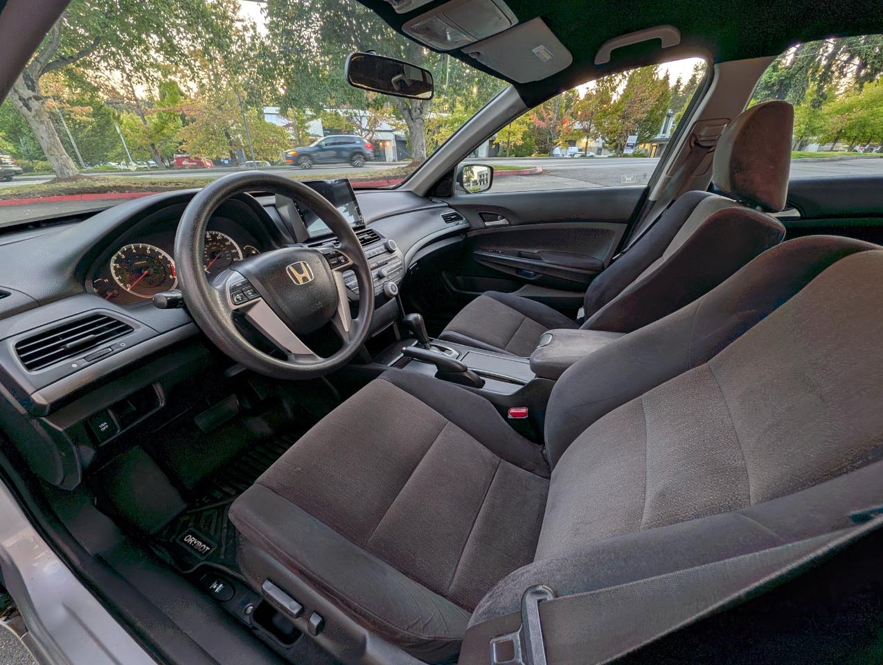 Honda Accord LX-P Sedan AT 2009