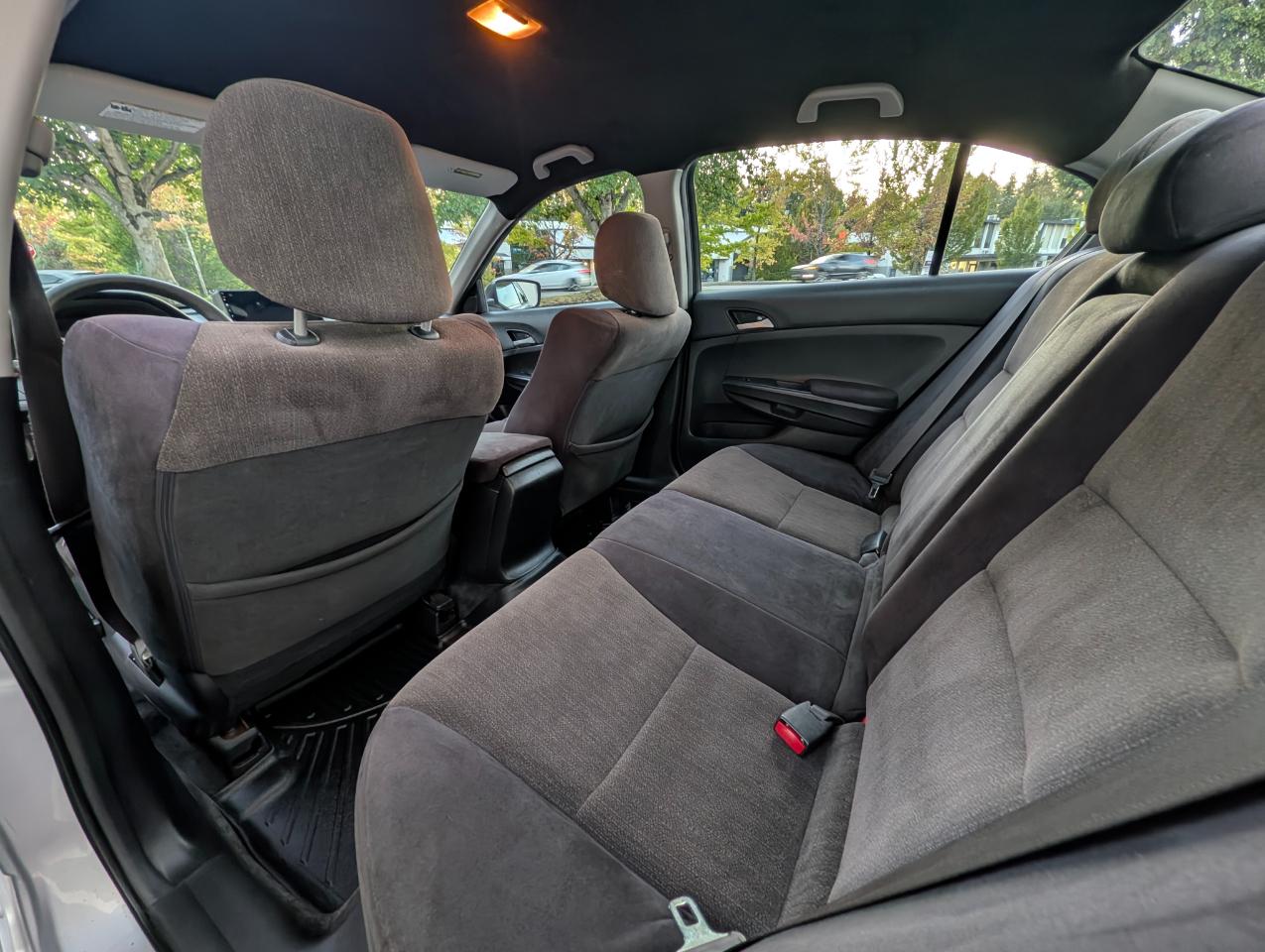 Honda Accord LX-P Sedan AT 2009